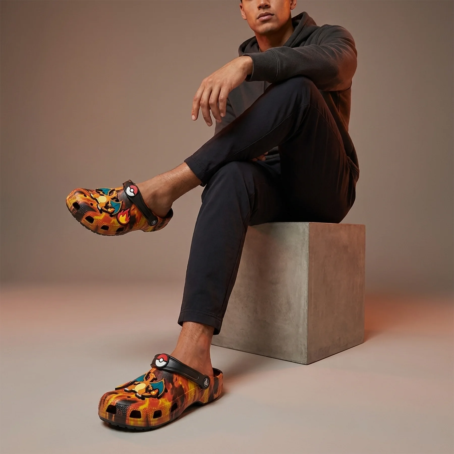 Кросівки чоловічі Crocs X Pokemon 'Charizard' Classic Clog