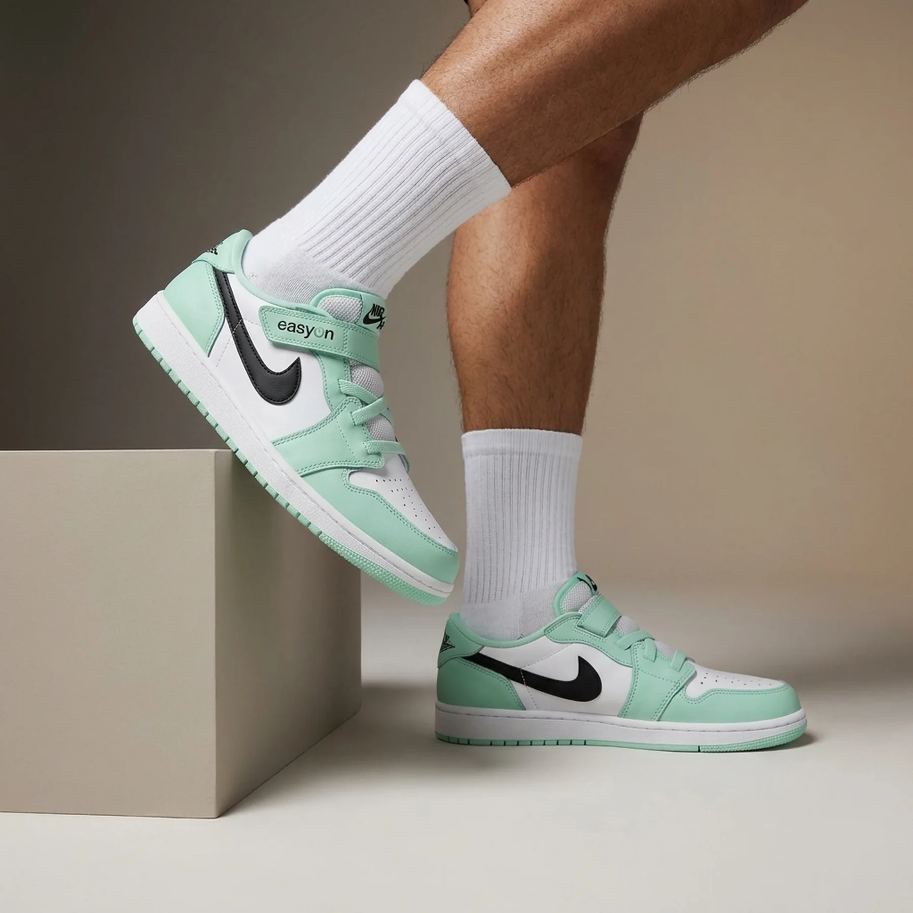 Кросівки чоловічі Jordan Air 1 Low (DM1206-006)