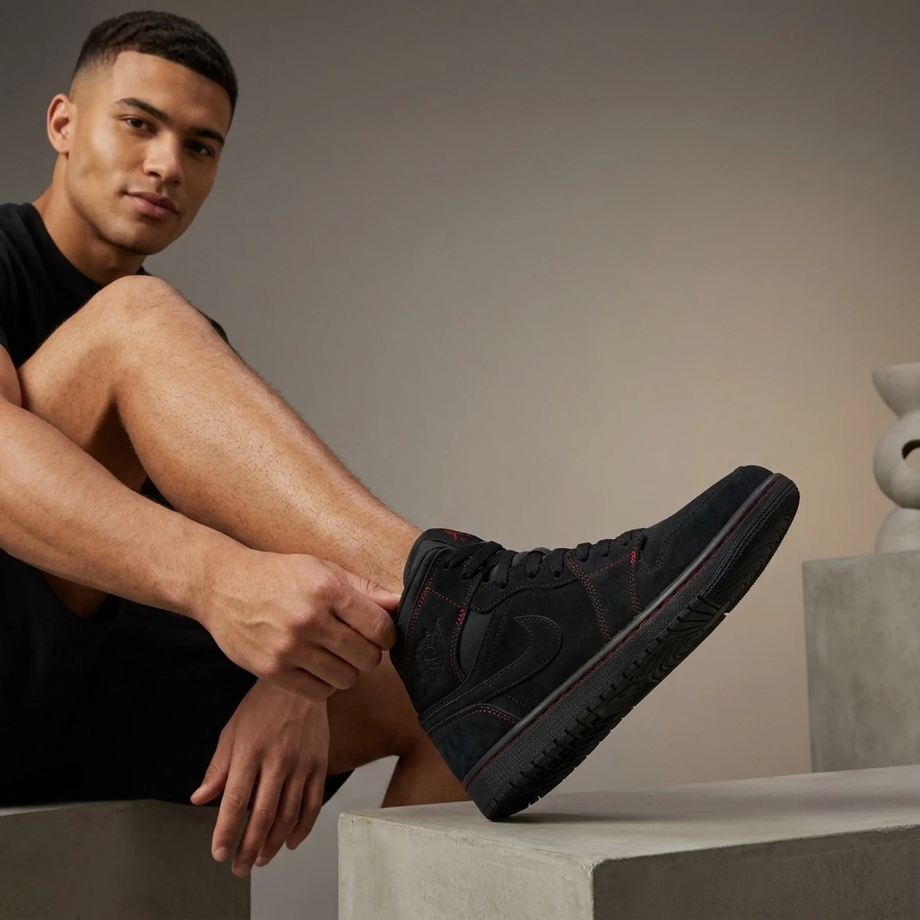 Кросівки чоловічі Jordan 1 Mid Se Craft Monochrome (FD8634-001)