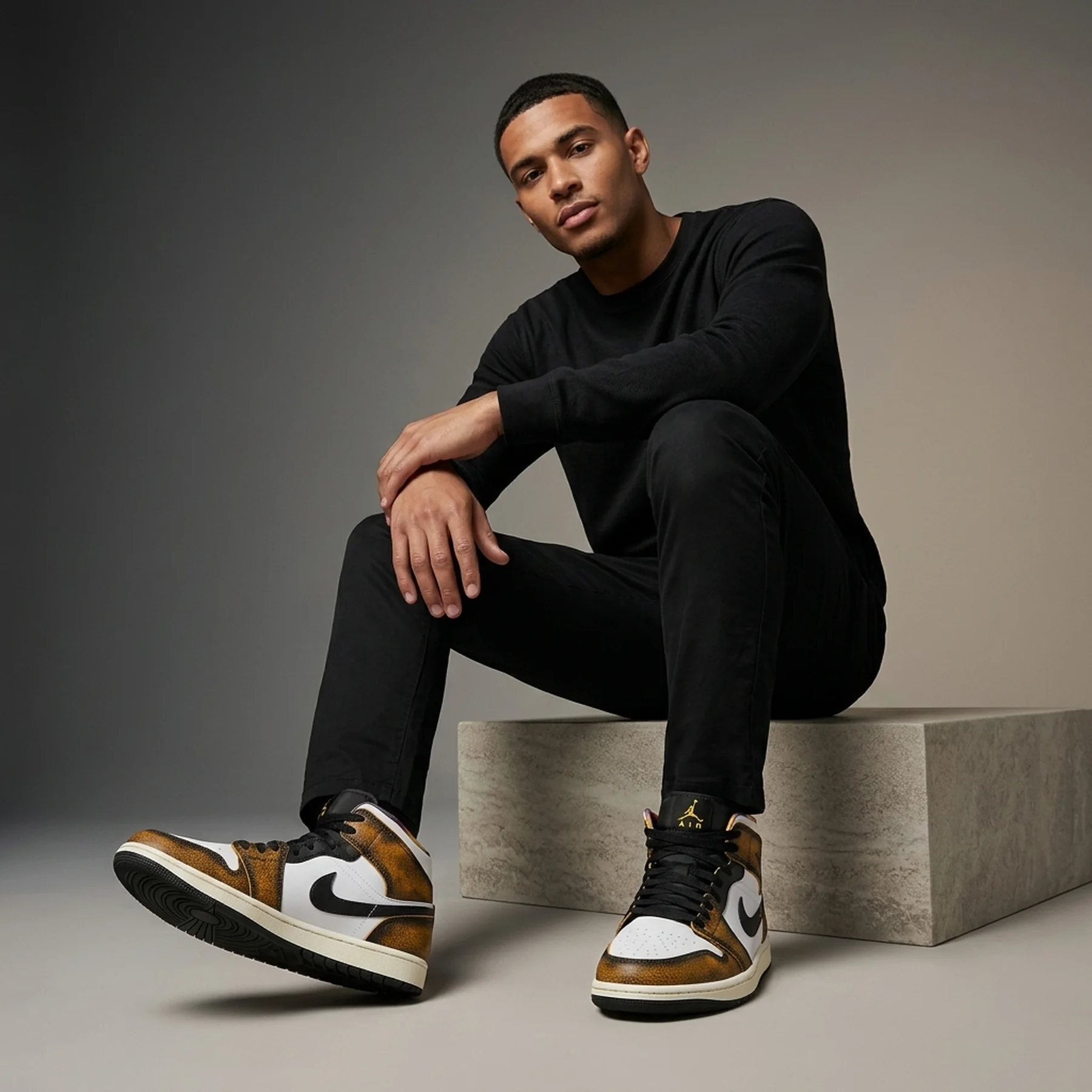 Кросівки чоловічі Jordan 1 Mid “Wear Away” (DQ8417-071)
