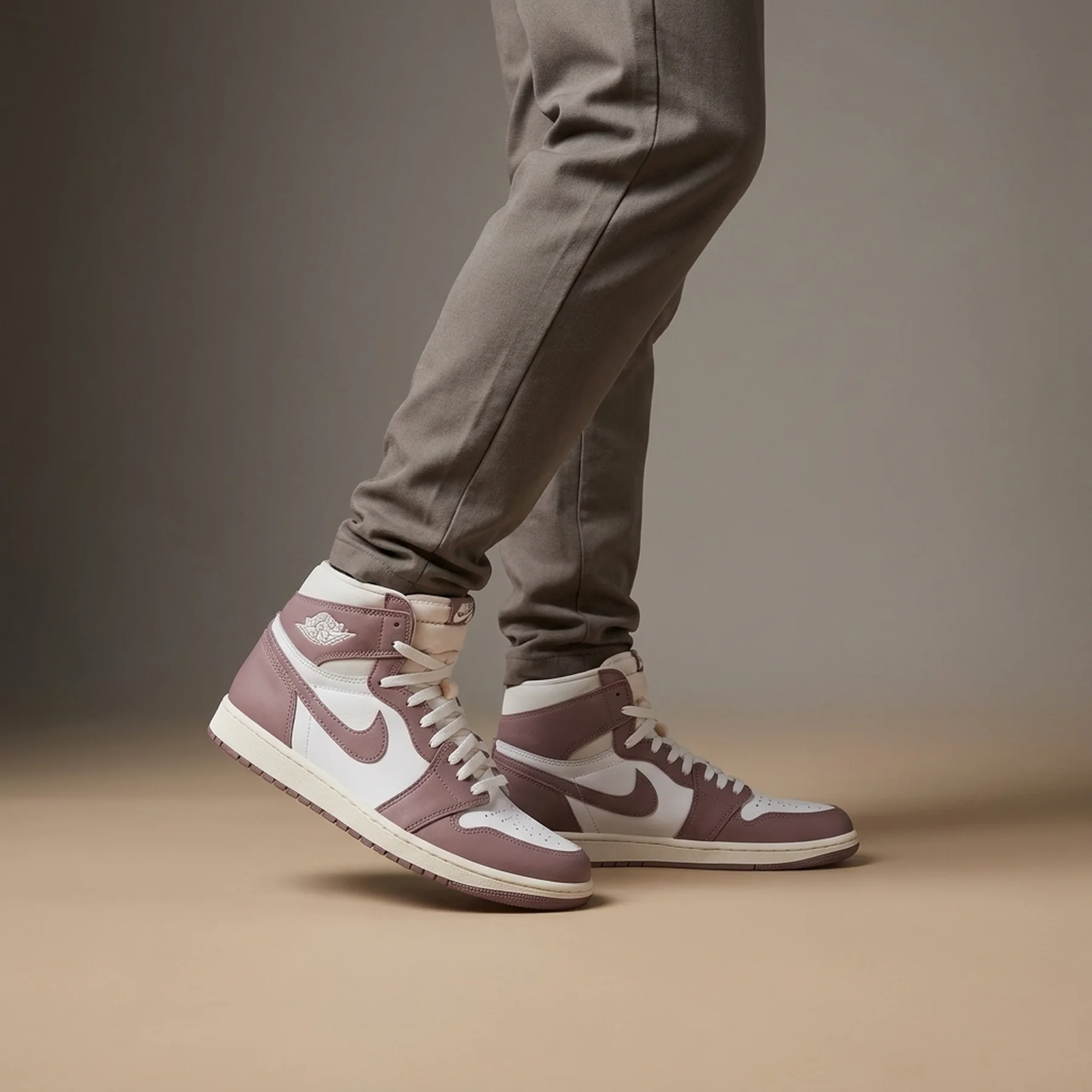 Кросівки чоловічі Jordan 1 Retro High Og Shoes (DZ5485-105)