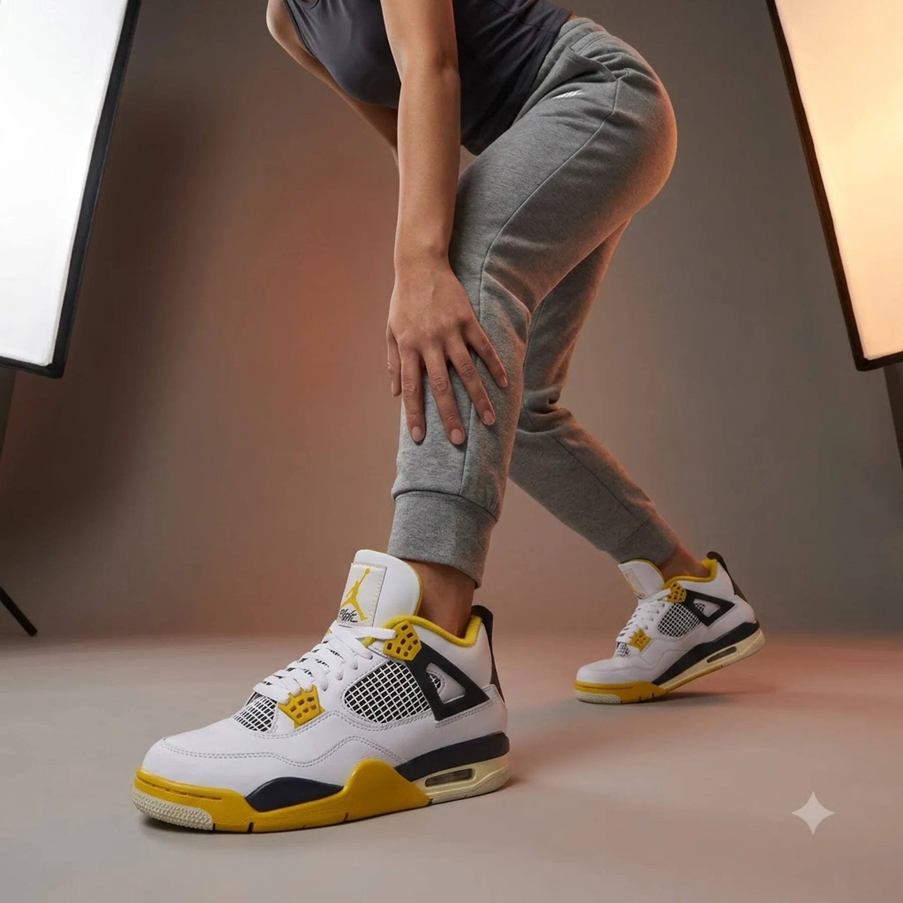 Кросівки чоловічі Jordan 4 Retro Vivid Sulfur (W) (AQ9129-101)