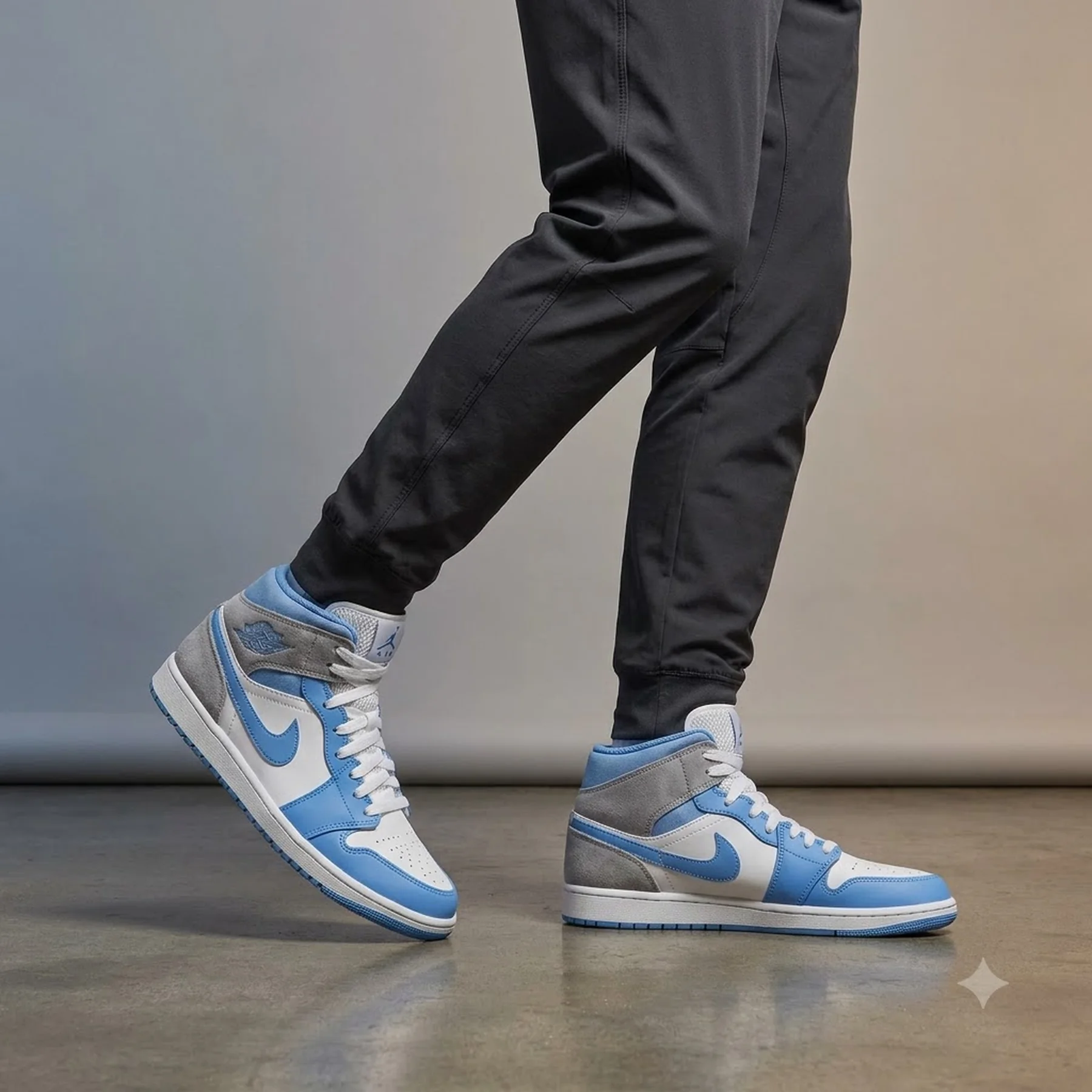 Кросівки чоловічі Jordan Air Jordan 1 Mid (DX9276-100)
