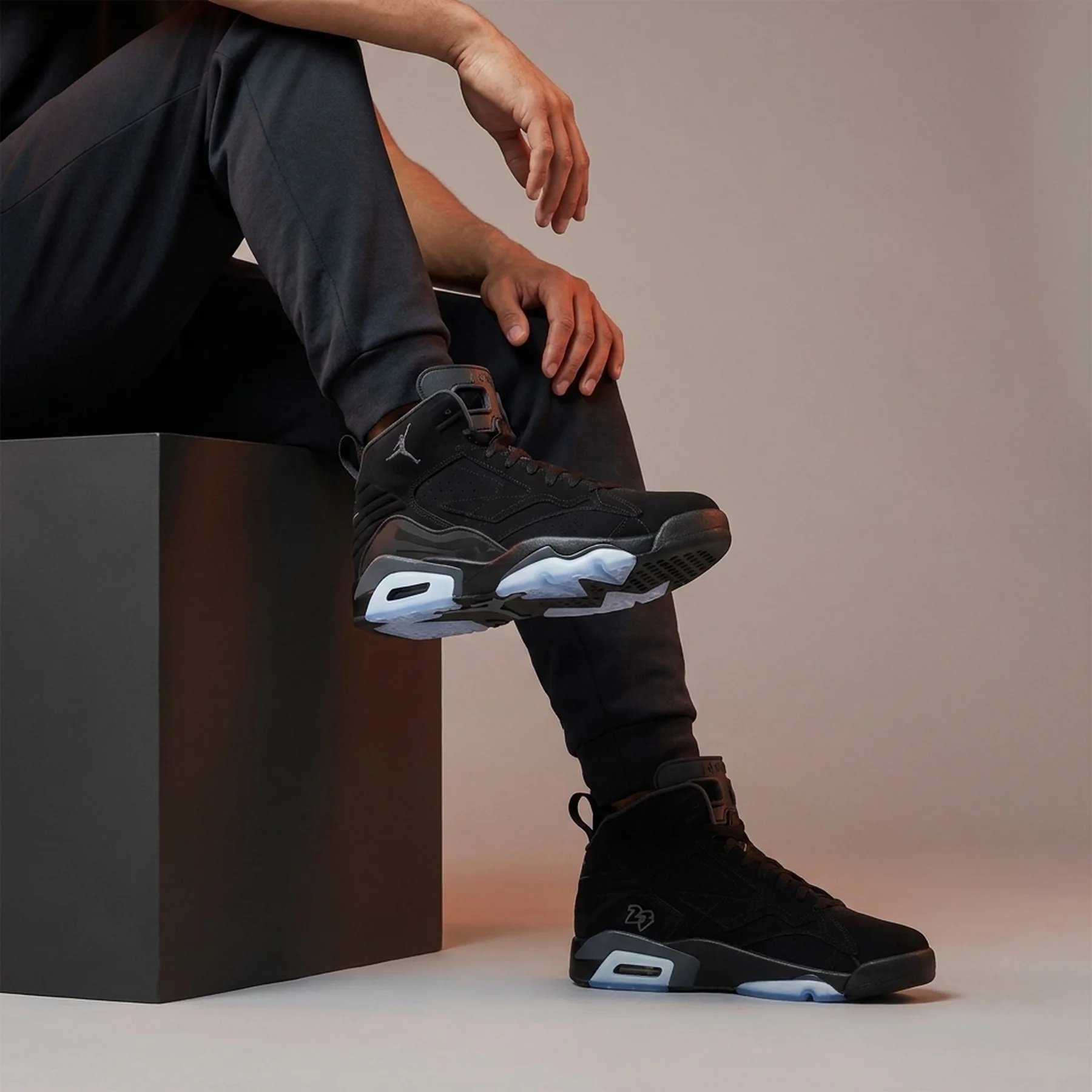 Кросівки чоловічі Jordan Air Jumpman Mvp Black (DZ4475-001)