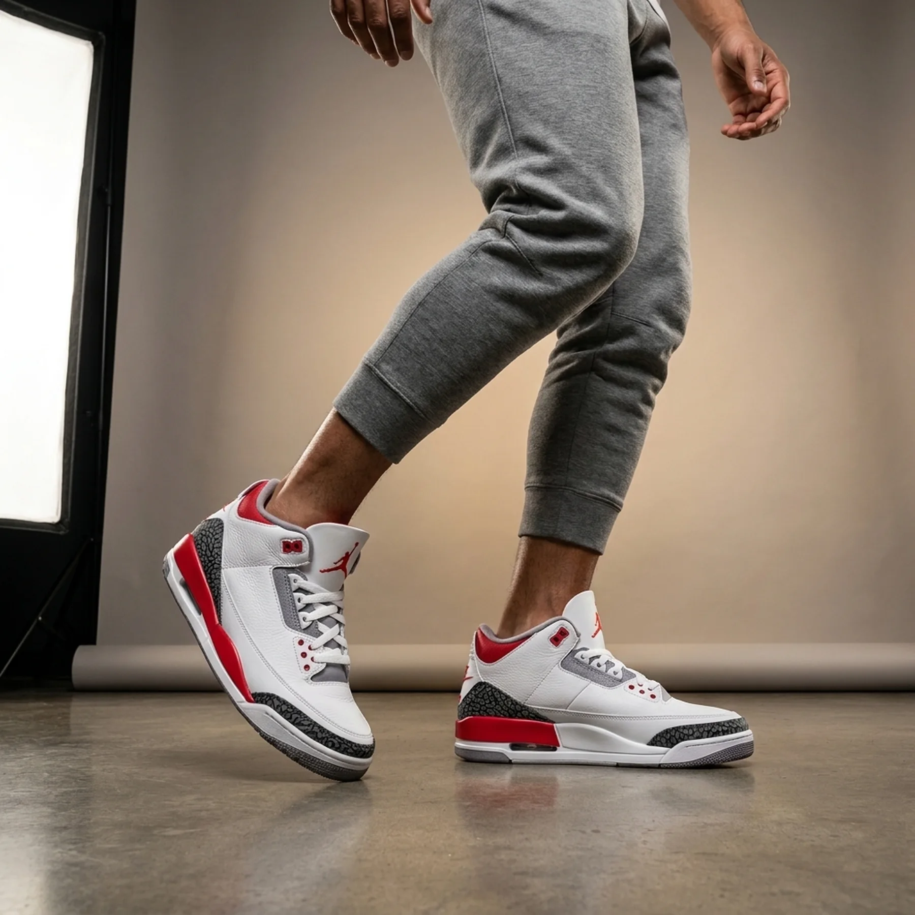 Кросівки чоловічі Jordan Official Images Of The Air Jordan 3 (DN3707-160)