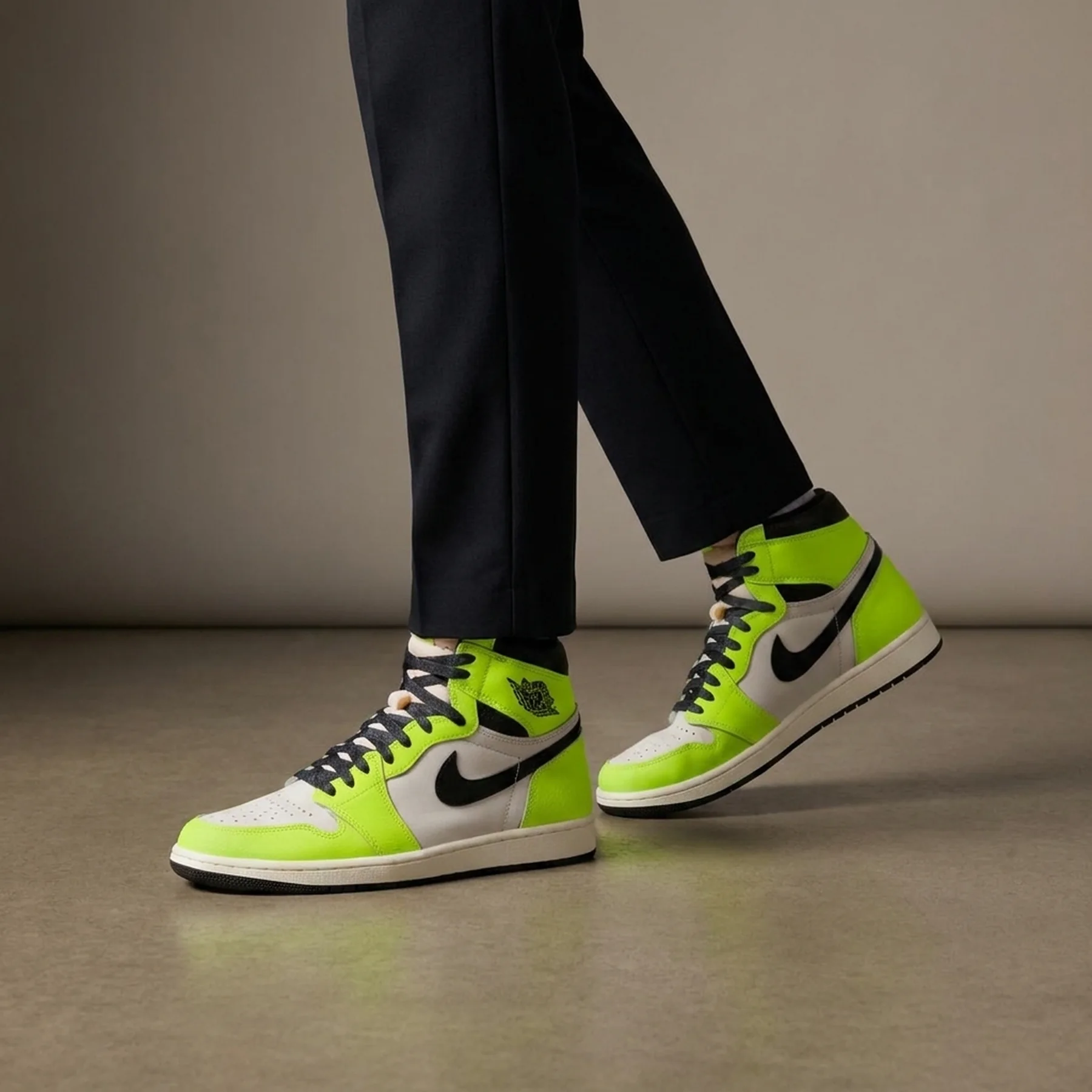 Кросівки чоловічі Jordan The Air Jordan 1 Retro High Og (555088-702)