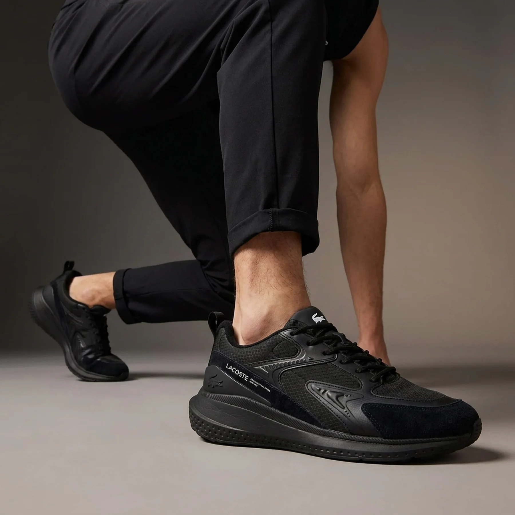 Кросівки чоловічі Lacoste Evo Black (747SMA012102H)