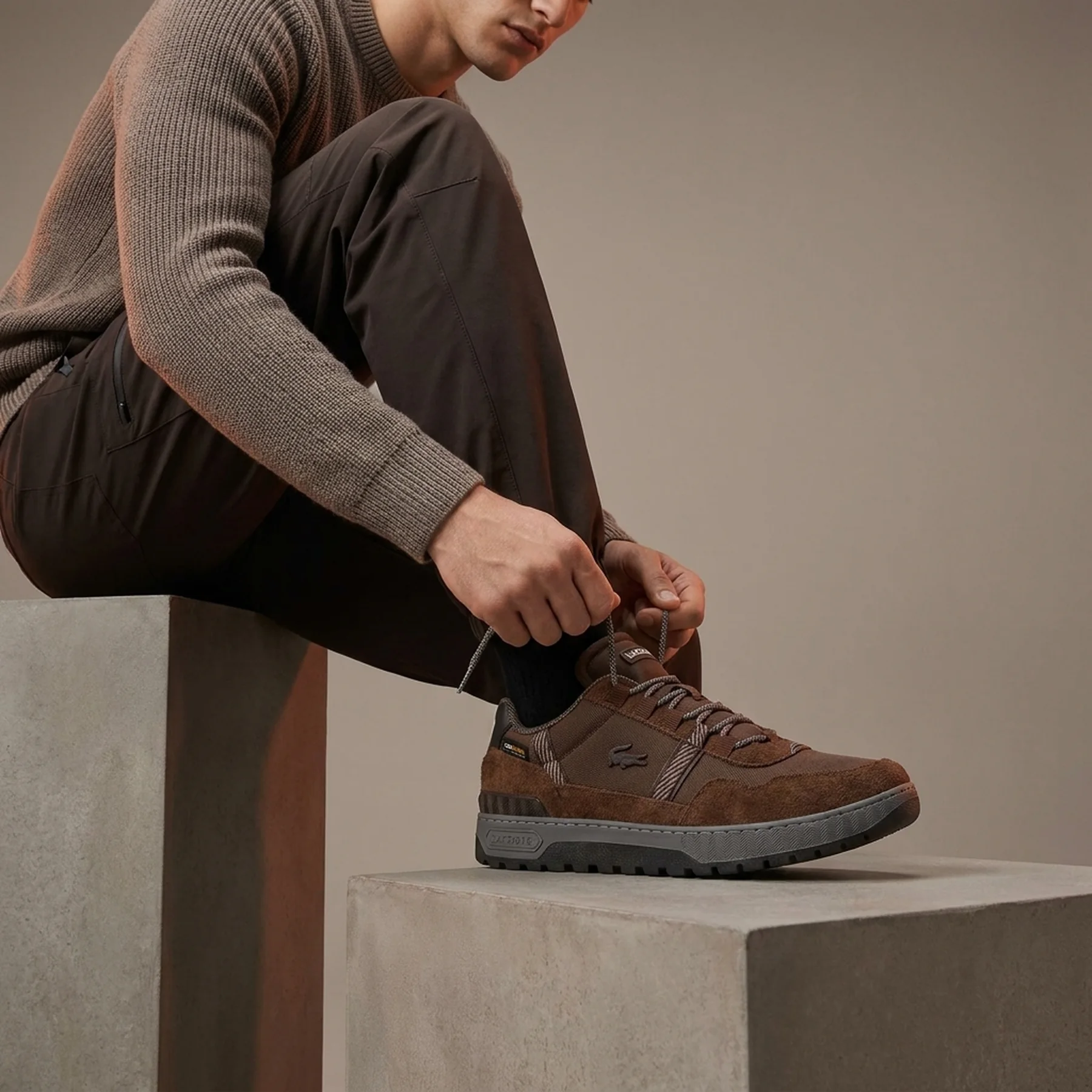 Кросівки чоловічі Lacoste Men's T-Clip Winter Outdoor Sneakers (748SMA00377B8)