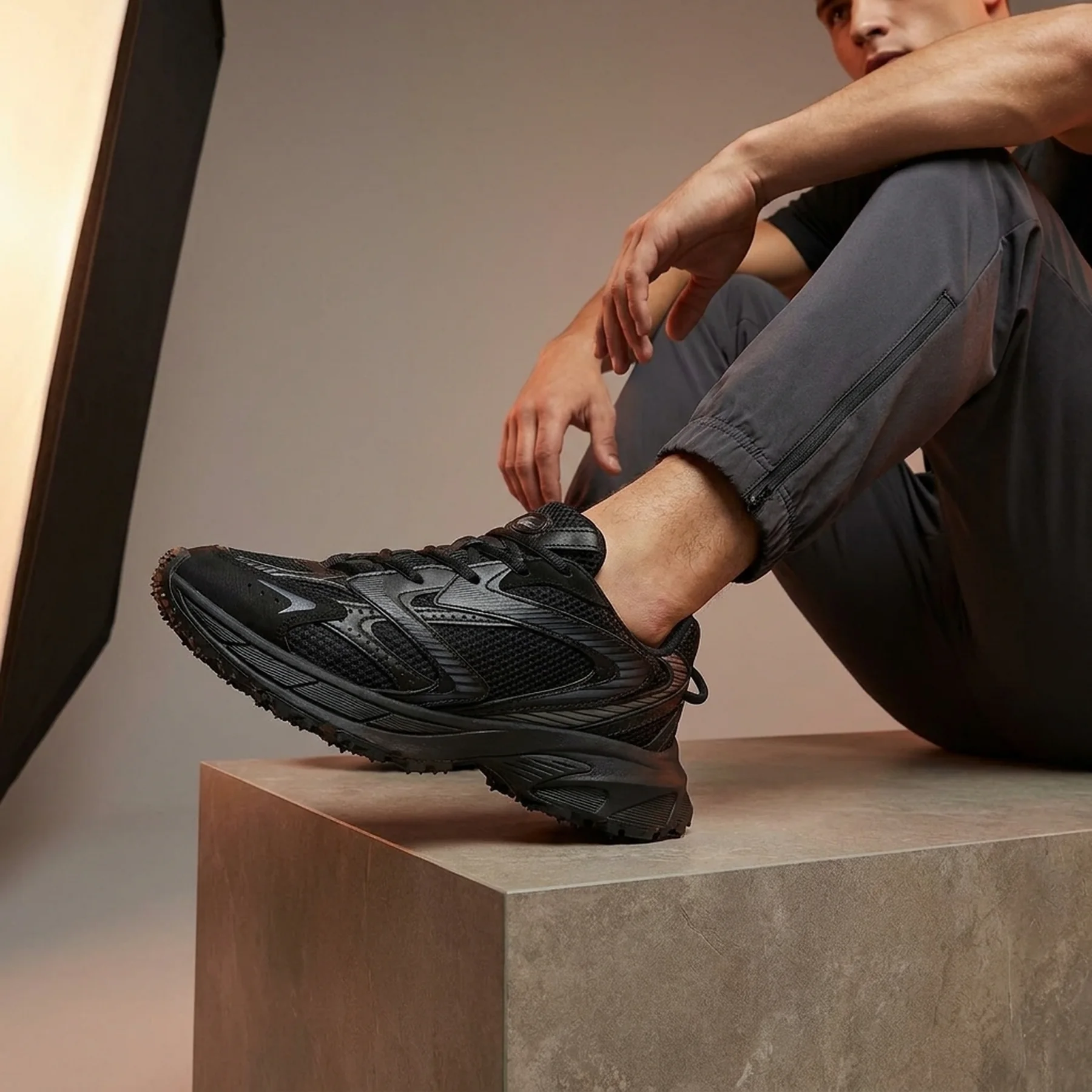 Кросівки чоловічі Lacoste Neo Shot Black (749SMA0006.02H)