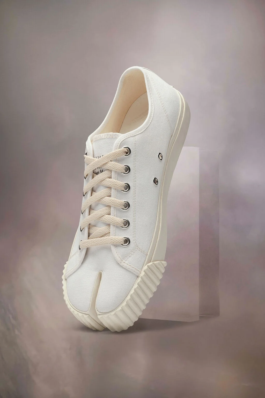 Кросівки чоловічі Maison Margiela Tabi sneakers White