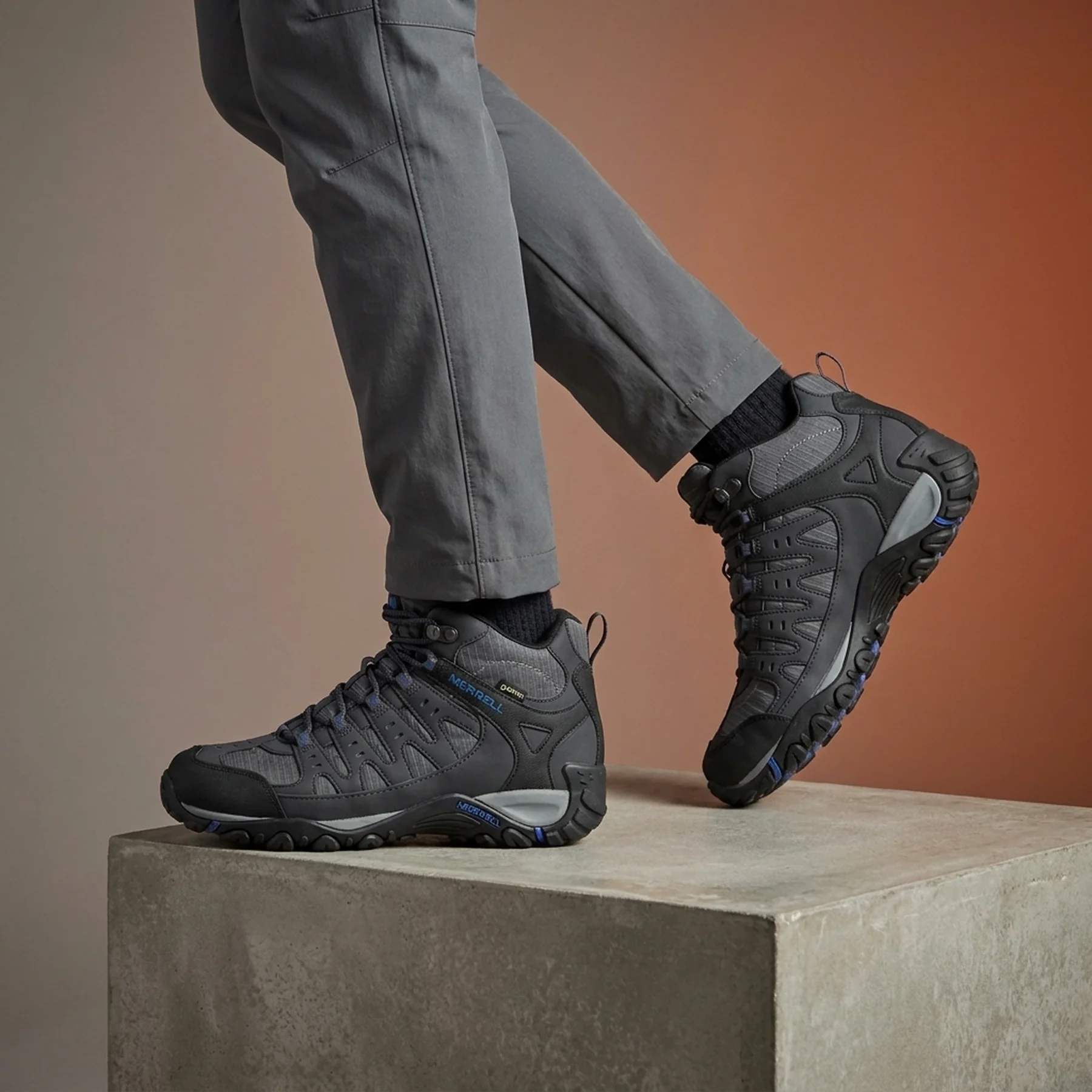 Кросівки чоловічі Merrell Accentor Sport Mid Gore-Tex (J88315)