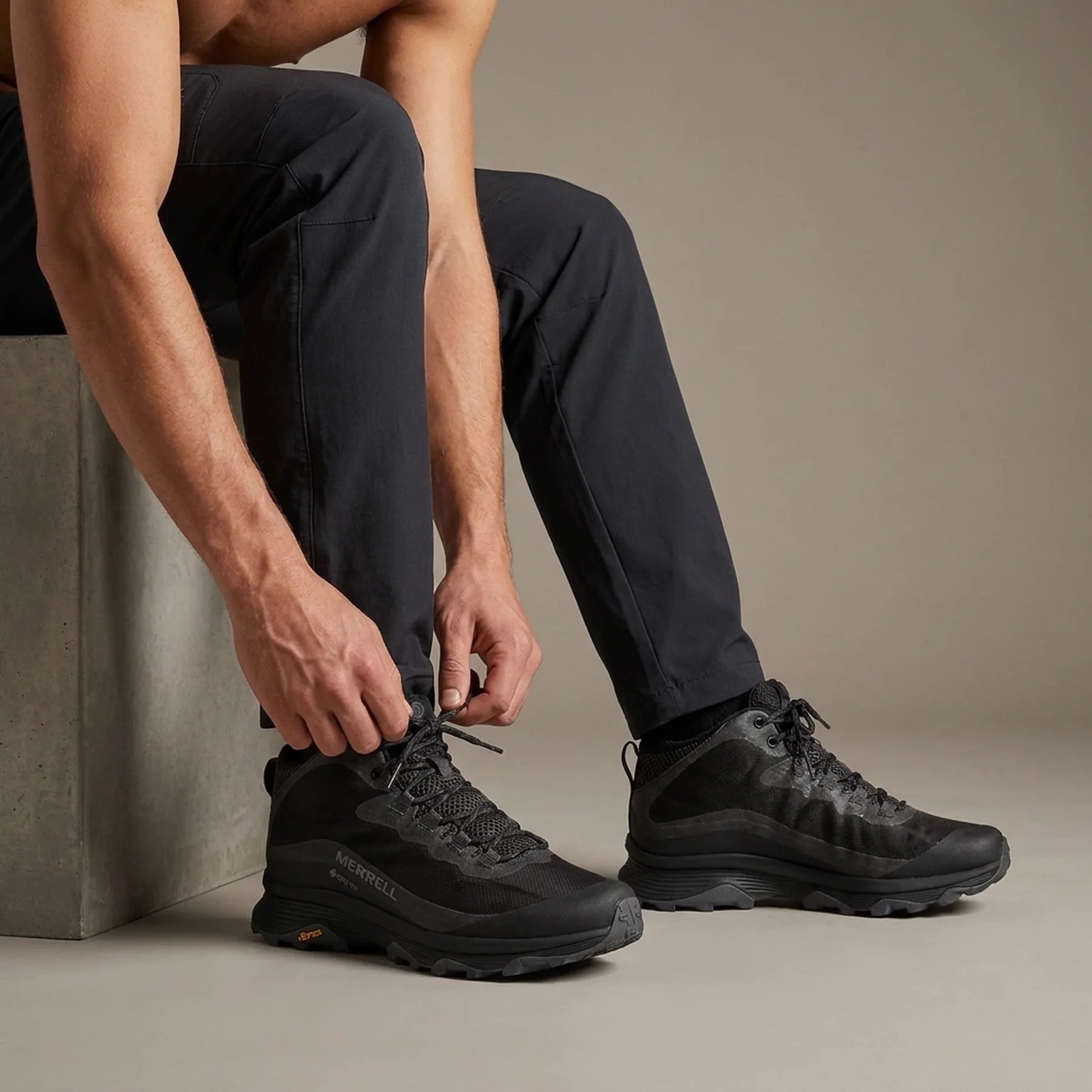 Кросівки чоловічі Merrell Moab Speed Mid Gtx Black (J067075)