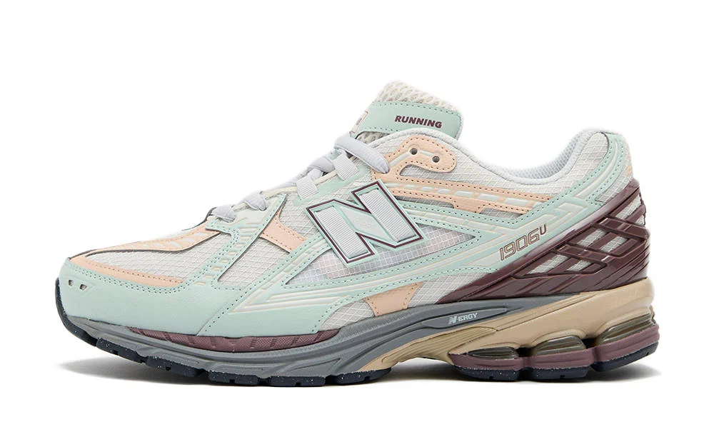 Кросівки чоловічі New Balance 1906 (M1906ND)