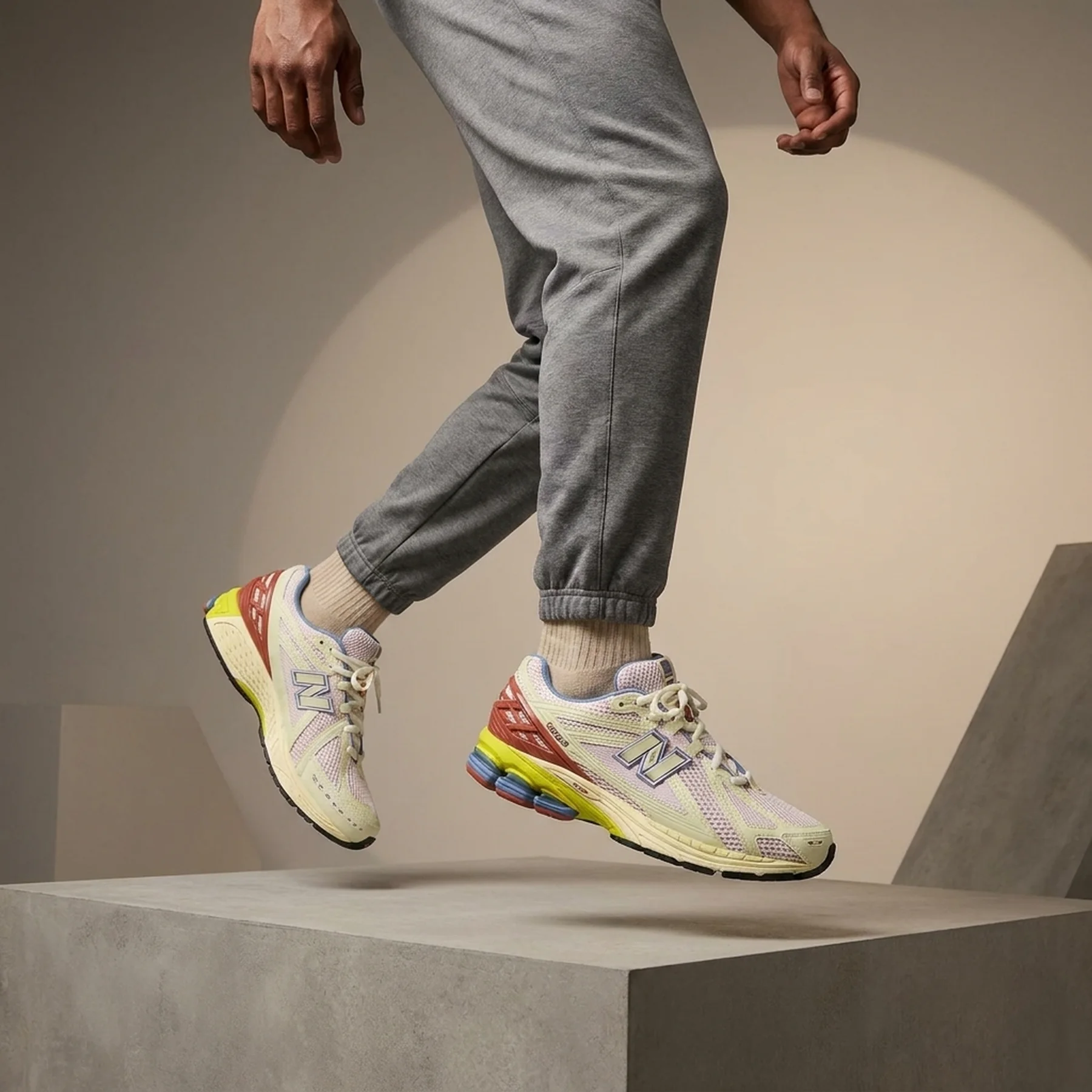 Кросівки чоловічі New Balance 1906R Yellow/Pink (M1906RVB)