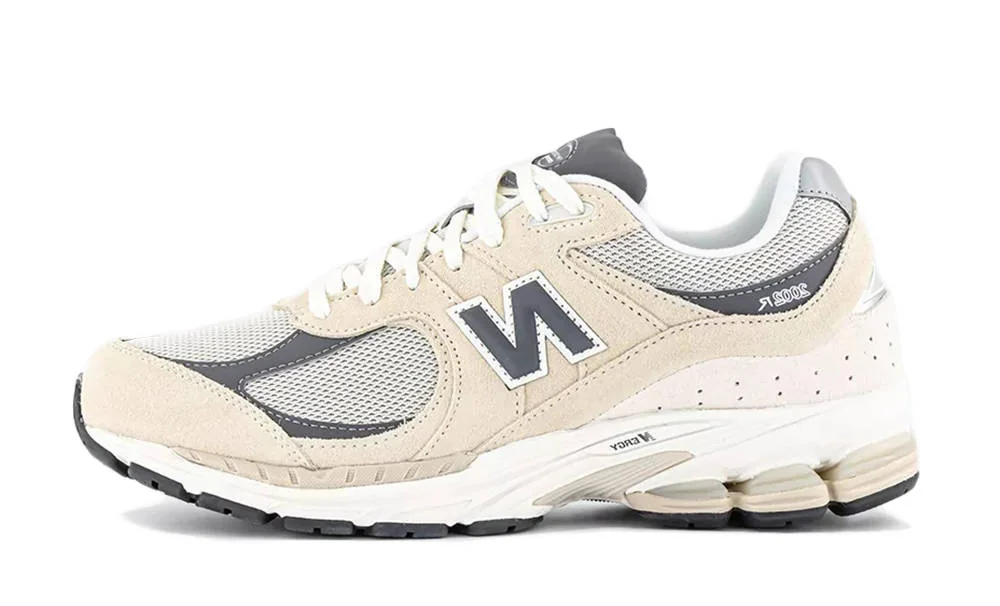 Кросівки чоловічі New Balance 2002 (M2002RFA)
