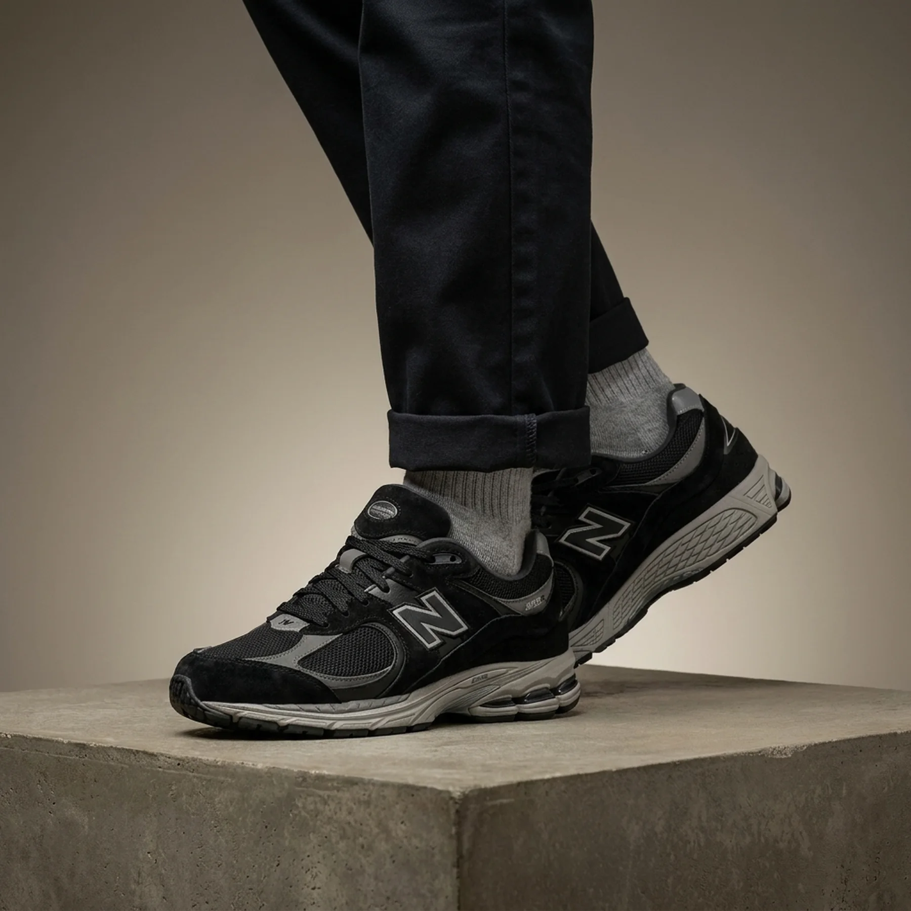 Кросівки чоловічі New Balance 2002R Black/Grey