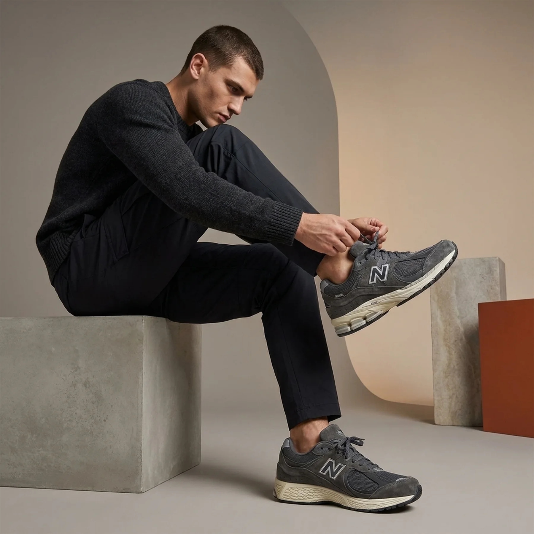 Кросівки чоловічі New Balance 2002R Grey