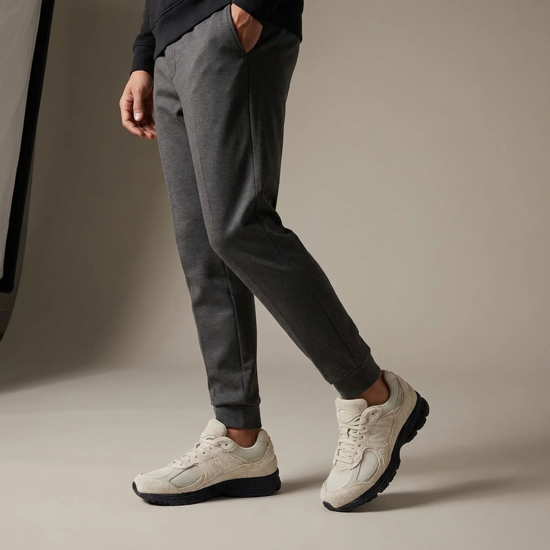 Кросівки чоловічі New Balance 2002R (M2002RZL)