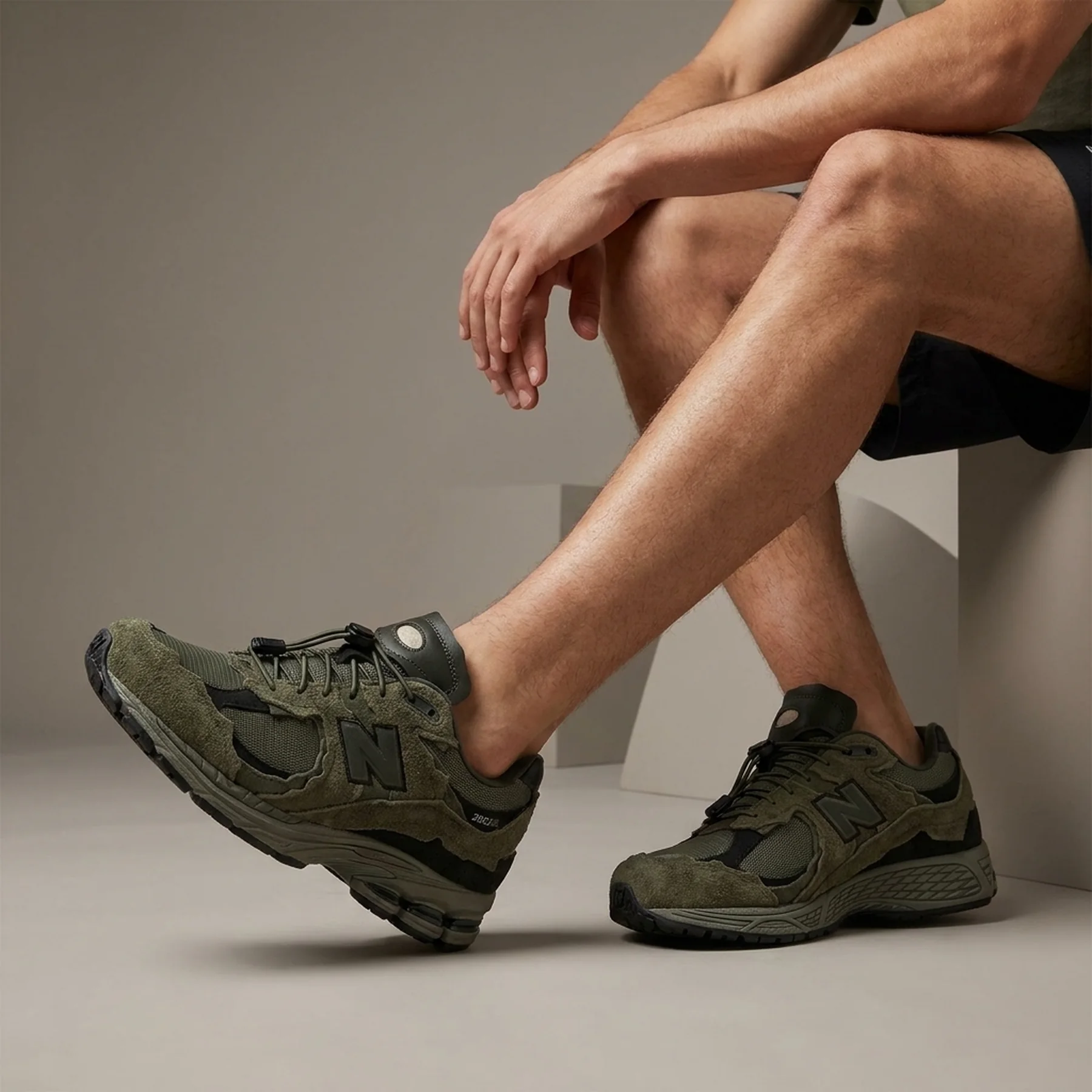 Кросівки чоловічі New Balance 2002R 'Protection Pack - Dark Moss'