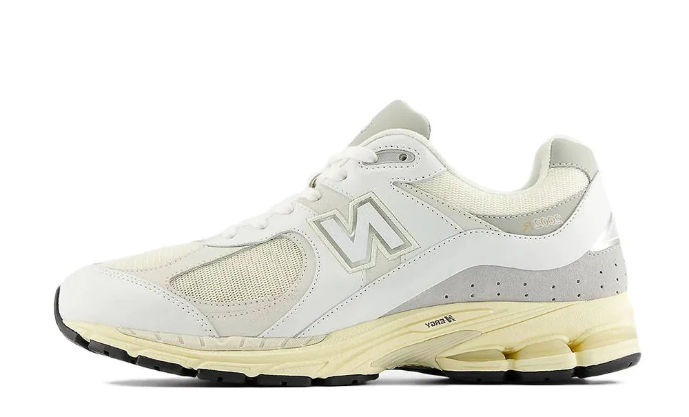 Кросівки чоловічі New Balance 2002R