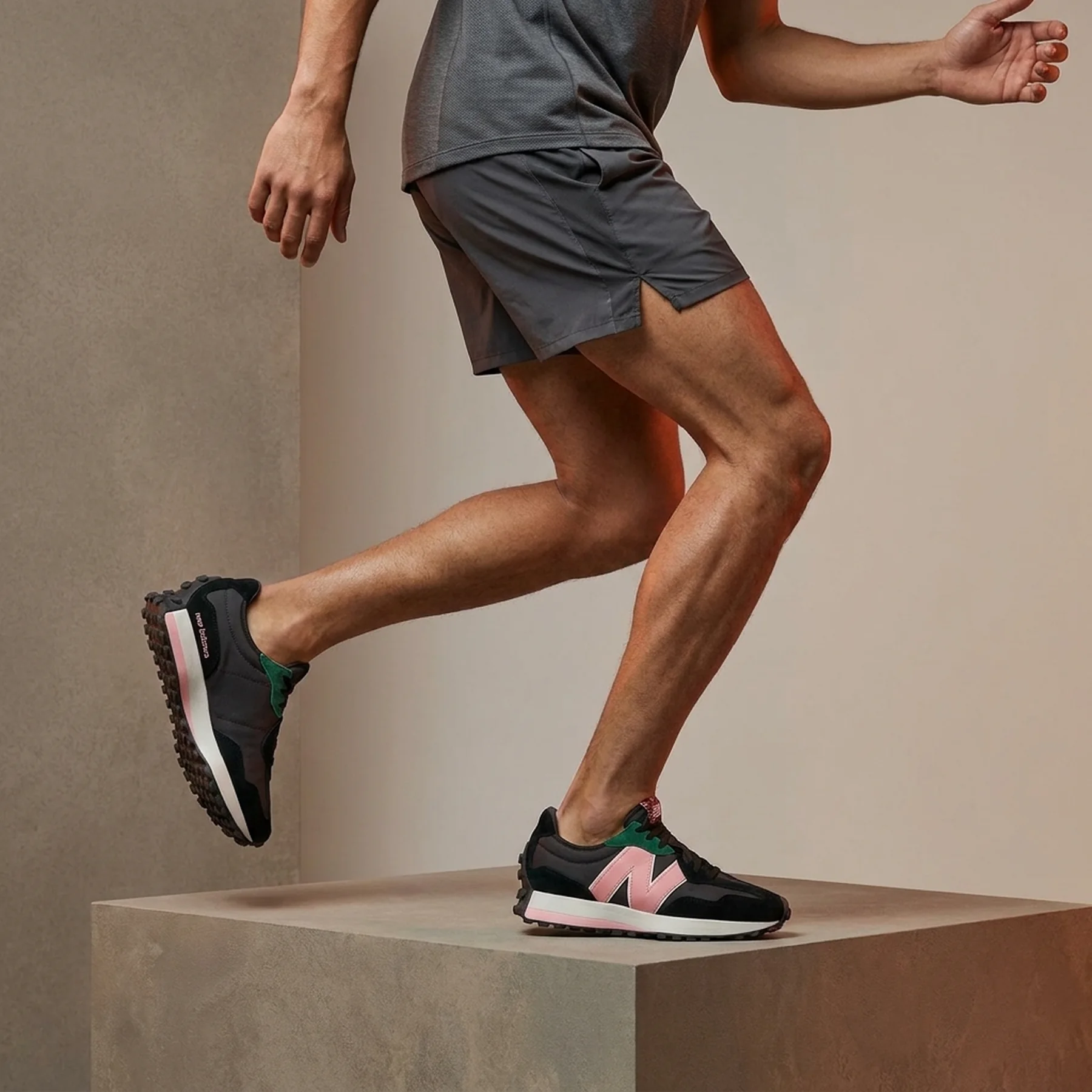 Кросівки чоловічі New Balance 327 (U327CNT)
