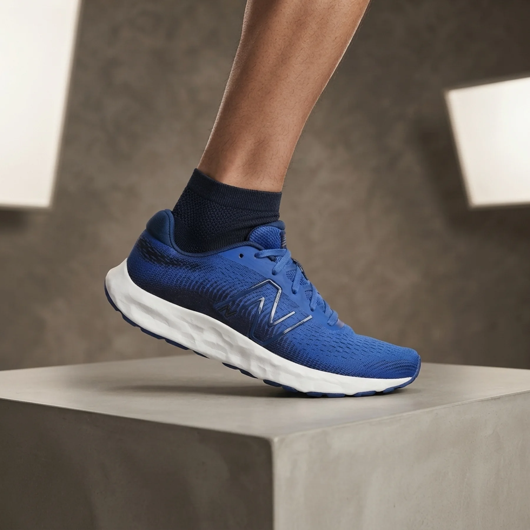 Кросівки чоловічі New Balance 520 V8 (M520EB8)