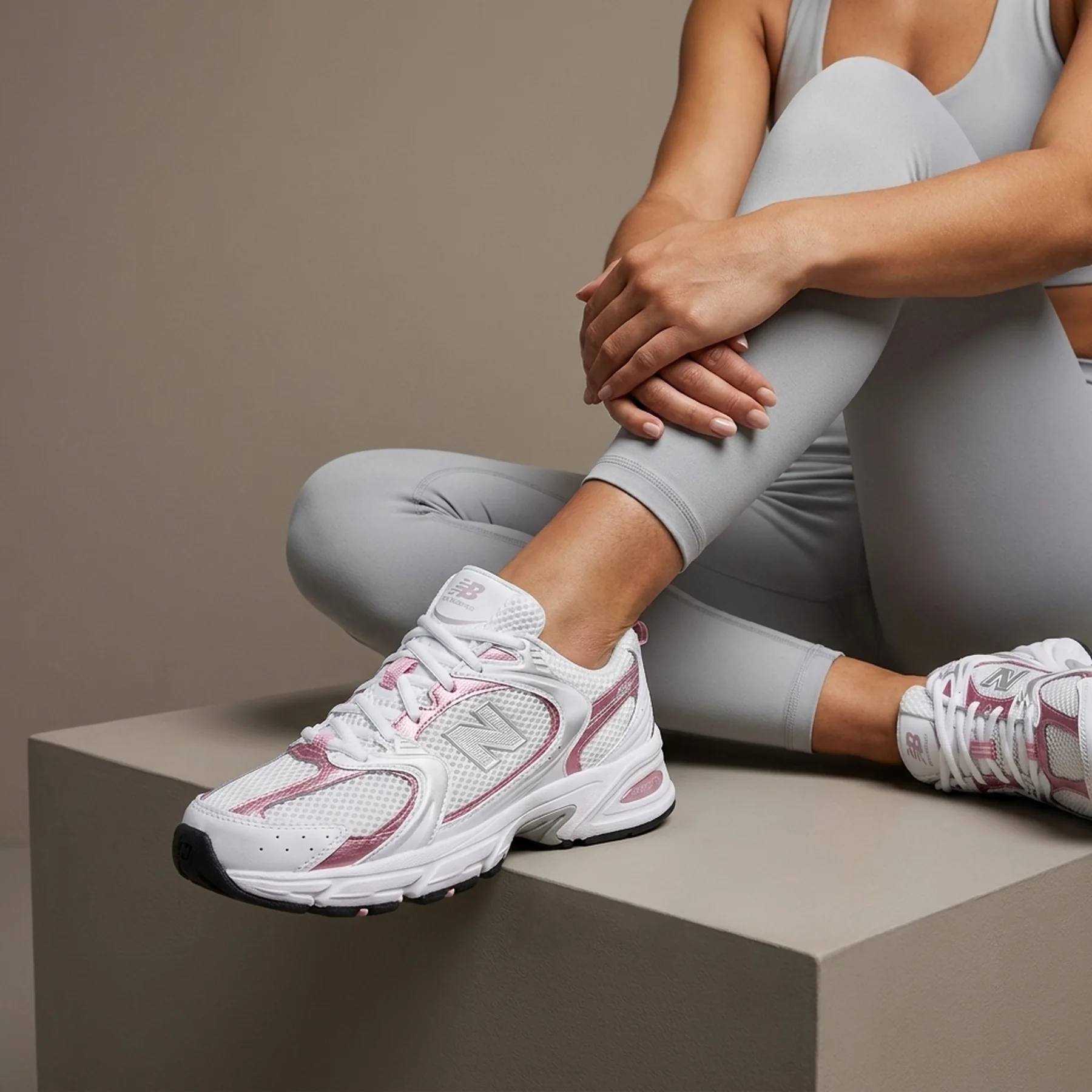 Кросівки чоловічі New Balance 530 White/Pink (MR530PK)