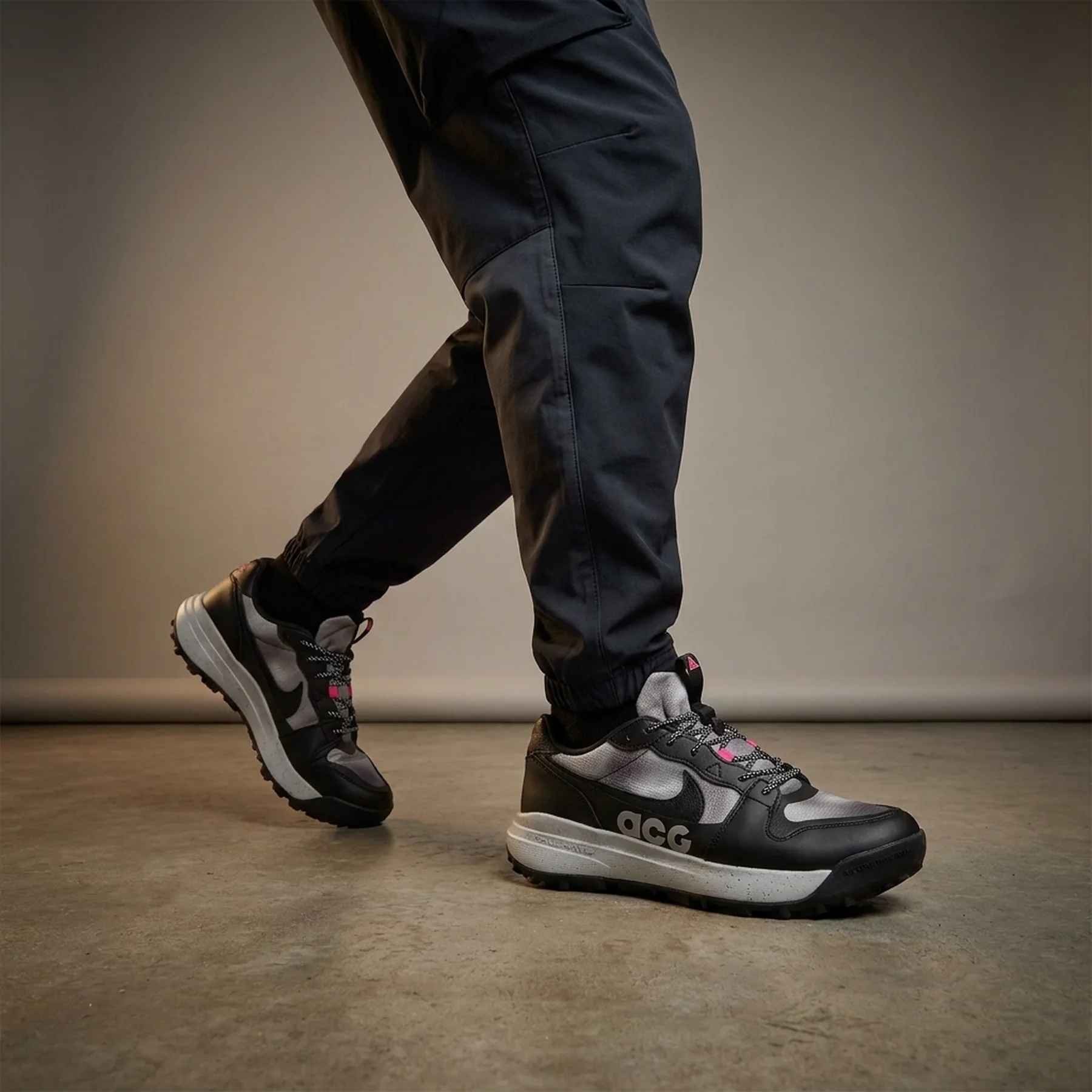 Кросівки чоловічі Nike Acg Lowcate (DR1030-001)