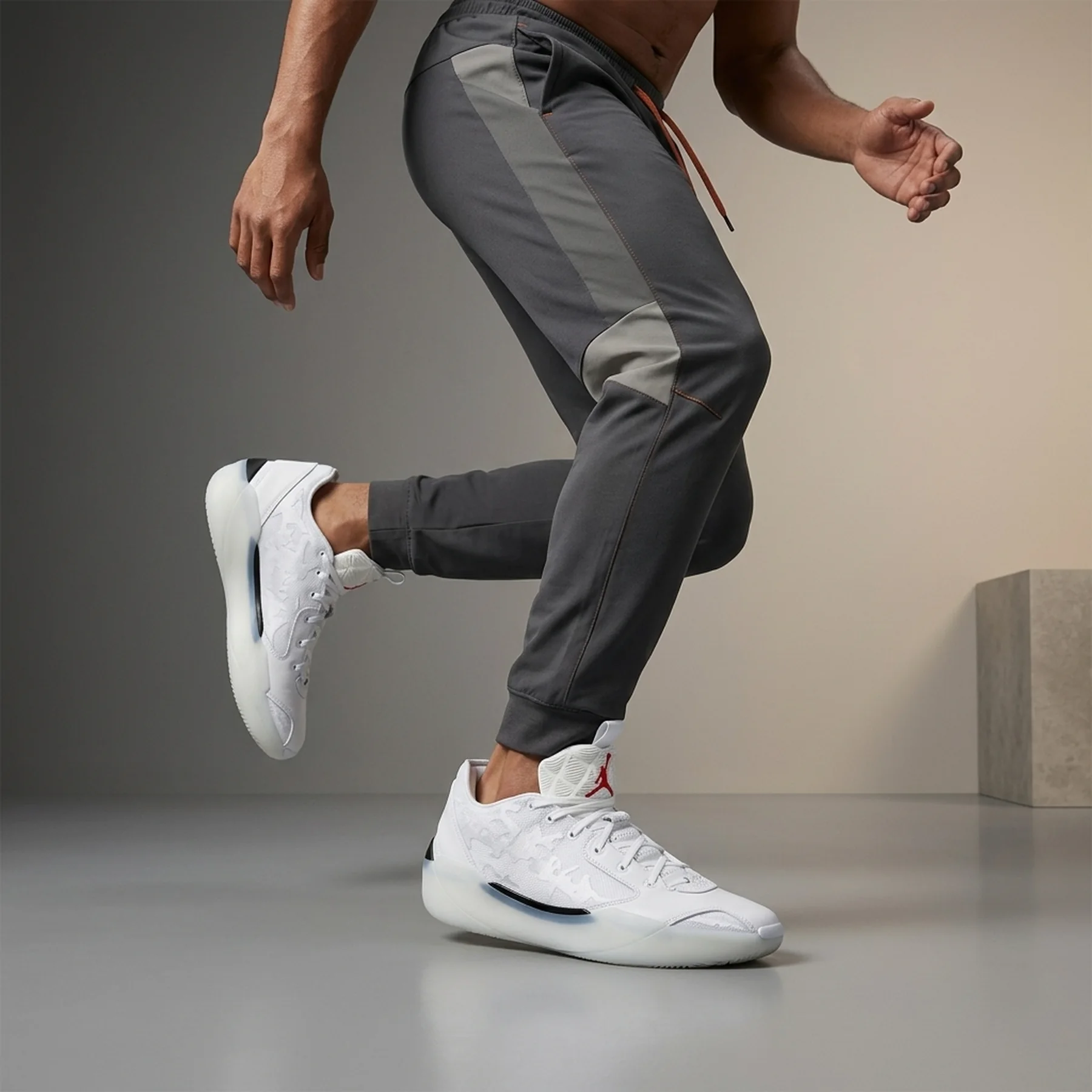 Кросівки чоловічі Nike Air 39 (FQ0213-106)
