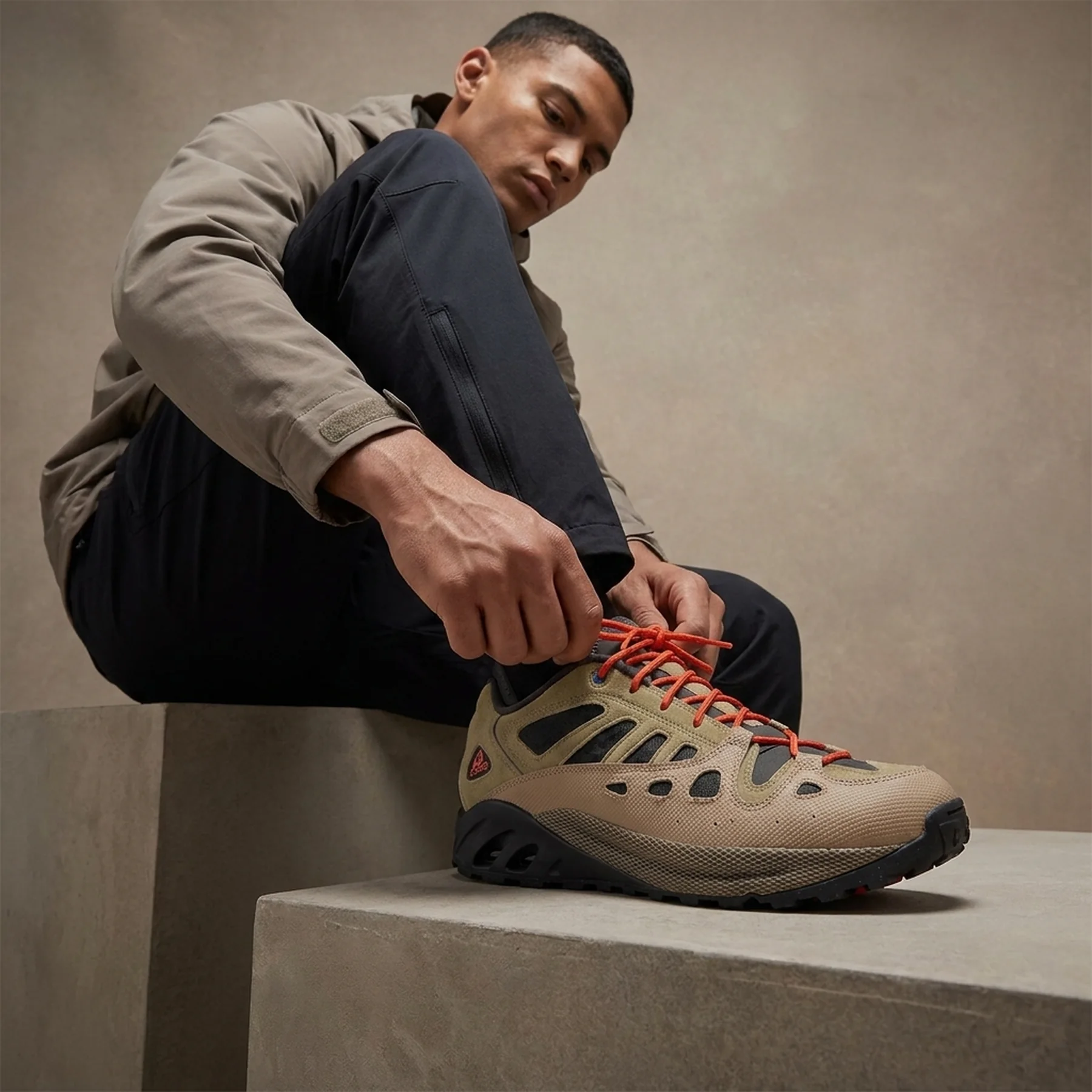 Кросівки чоловічі Nike Air Exploraid (FJ1920-200)