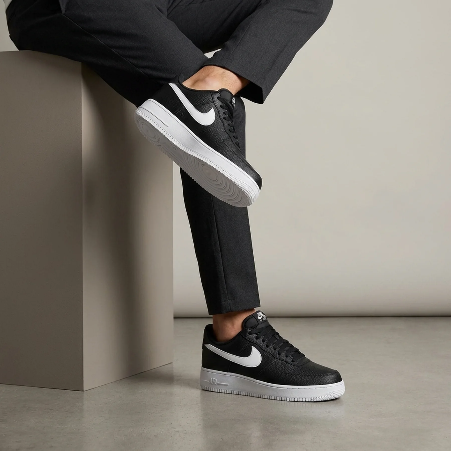 Кросівки чоловічі Nike Air Force 1 '07 (CT2302-002)