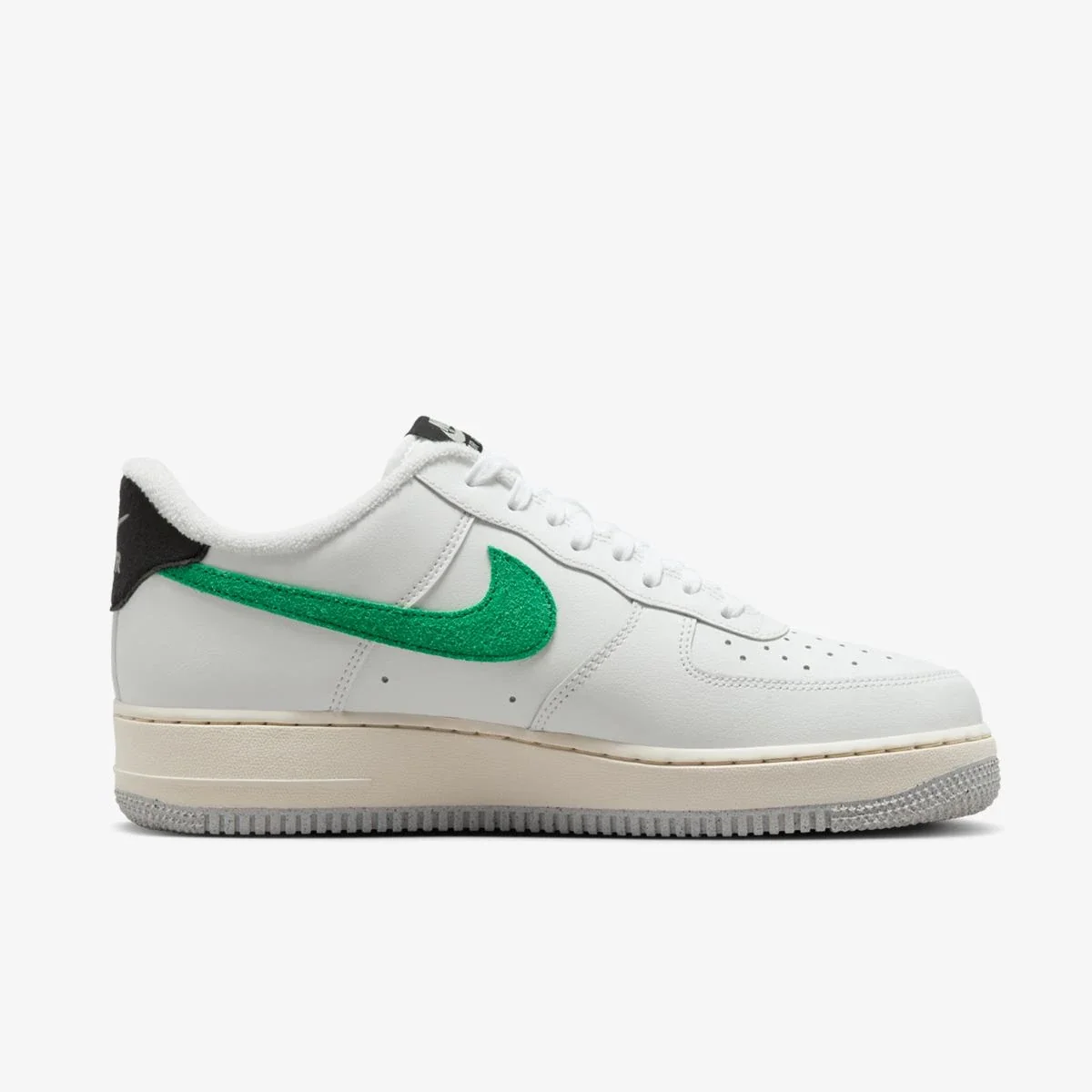 Кросівки чоловічі Nike Air Force 1 07 (DR8593-100)