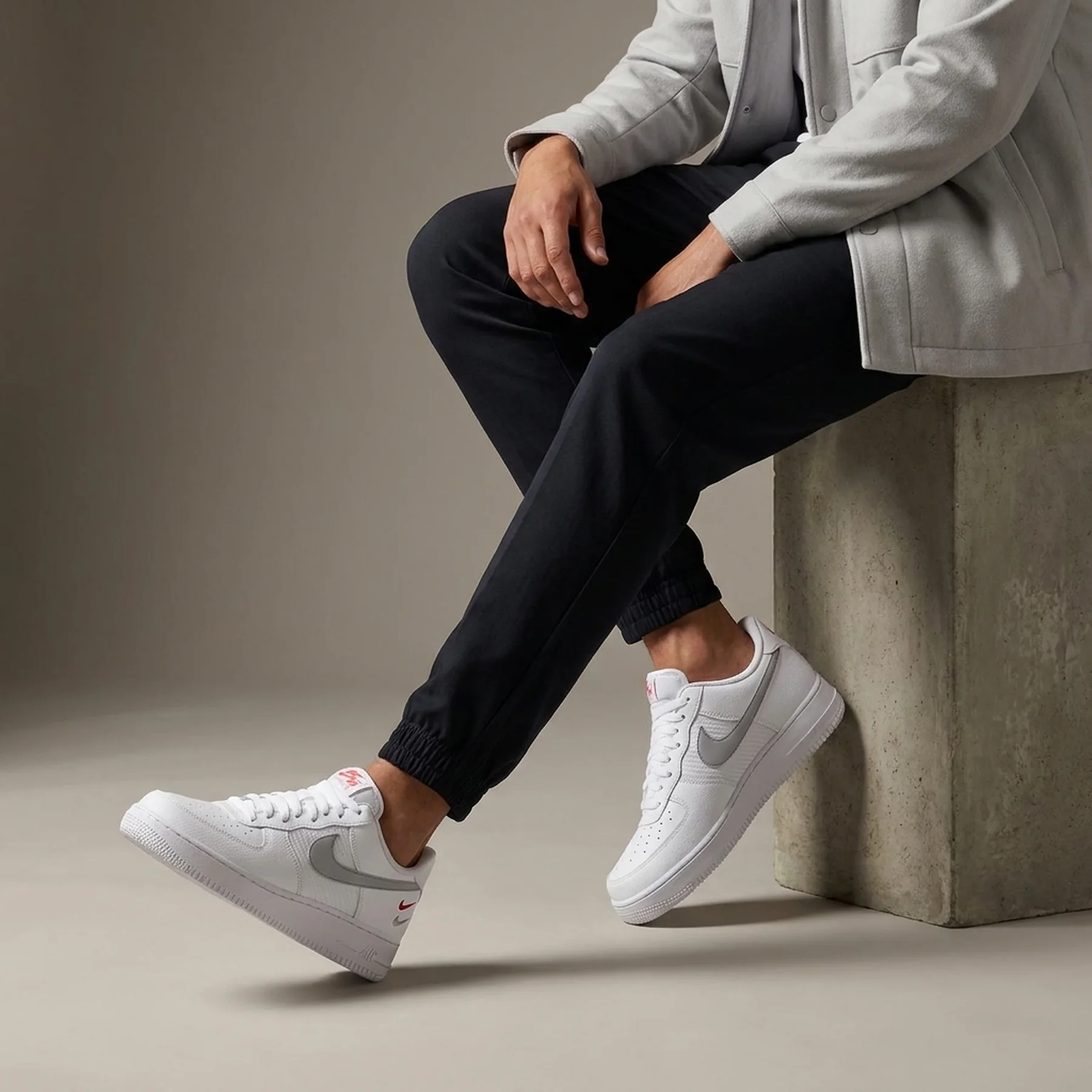 Кросівки чоловічі Nike Air Force 1 '07 (FD0666-100)