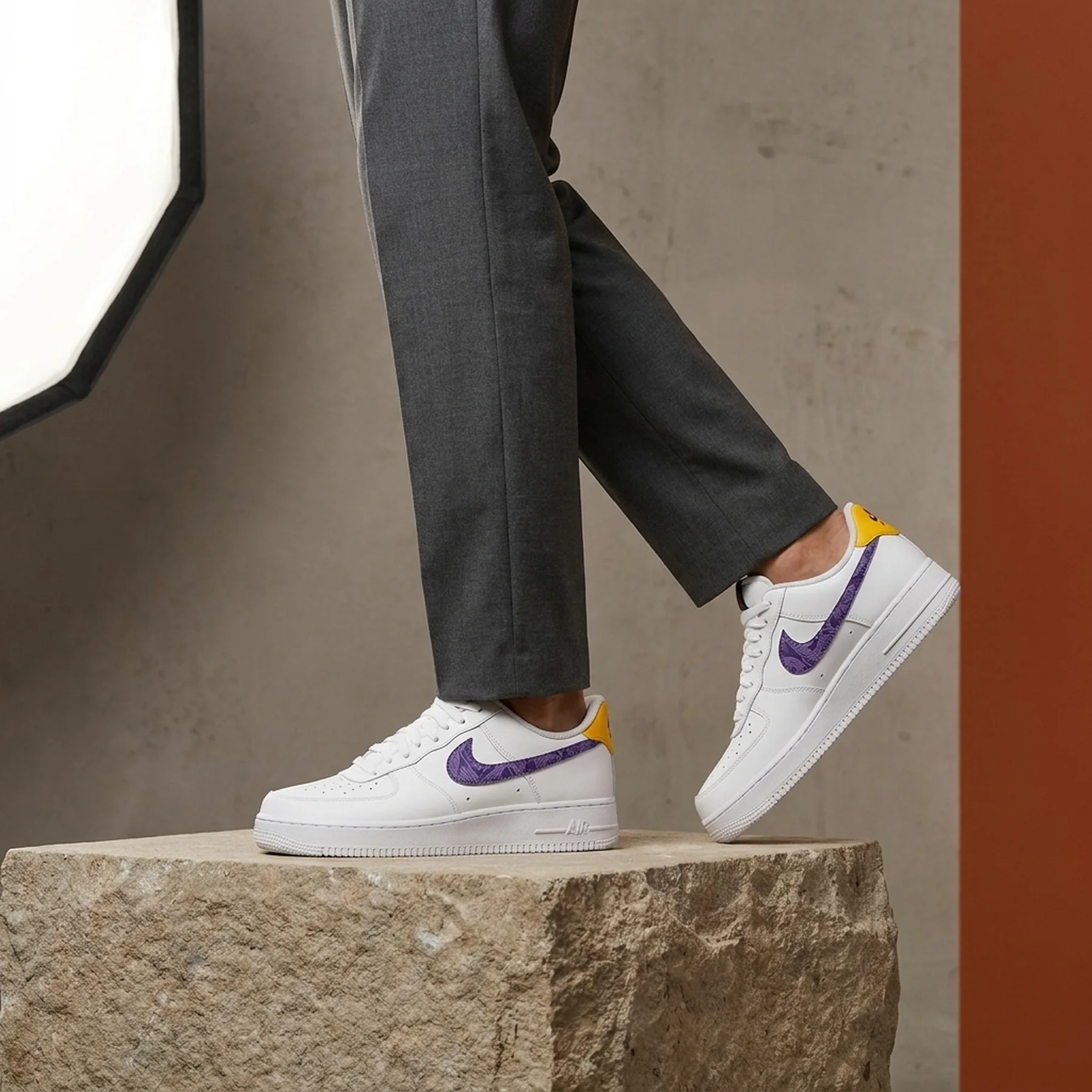 Кросівки чоловічі Nike Air Force 1 07 (FJ4209-100)