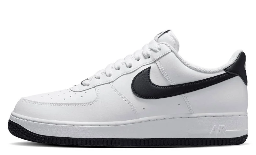 Кросівки чоловічі Nike Air Force 1 '07 (FQ4296-101)