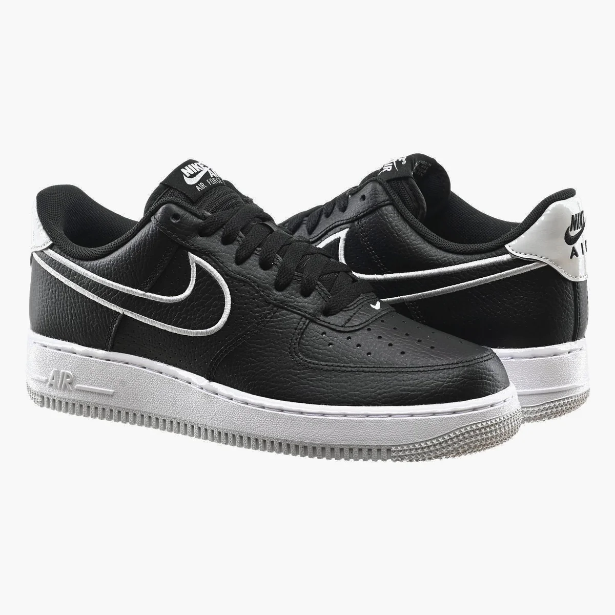 Кросівки чоловічі Nike Air Force 1 '07 (FJ4211-001)