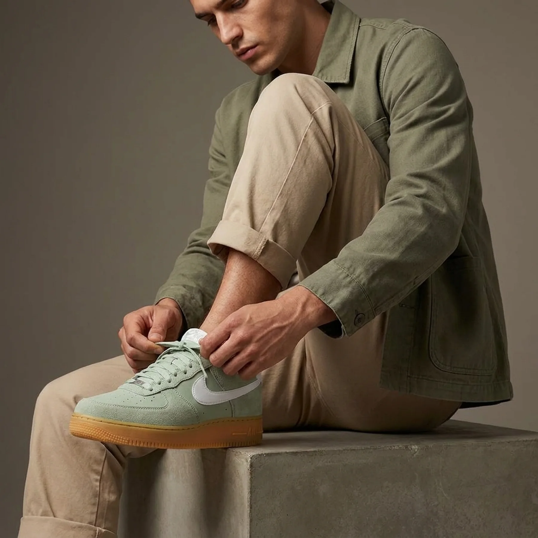Кросівки чоловічі Nike Air Force 1 07 Lv 8 (FQ8714-300)