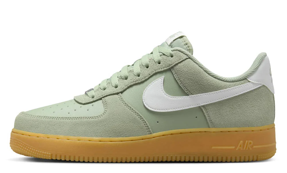 Кросівки чоловічі Nike Air Force 1 07 Lv 8 (FQ8714-300)