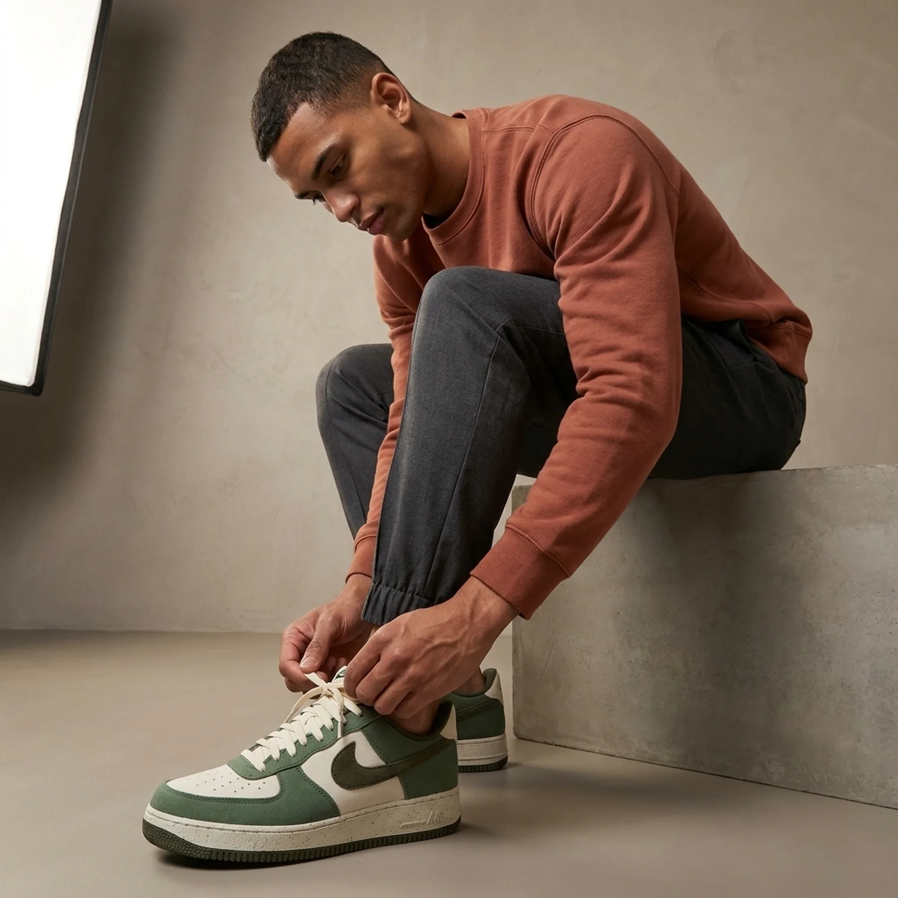 Кросівки чоловічі Nike Air Force 1 '07 Lv8 1 (FQ8713-100)