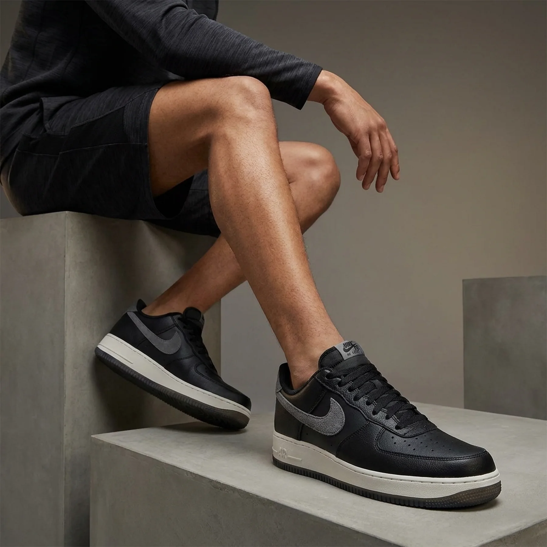 Кросівки чоловічі Nike Air Force 1 07 Lv8 (FJ4170-004)