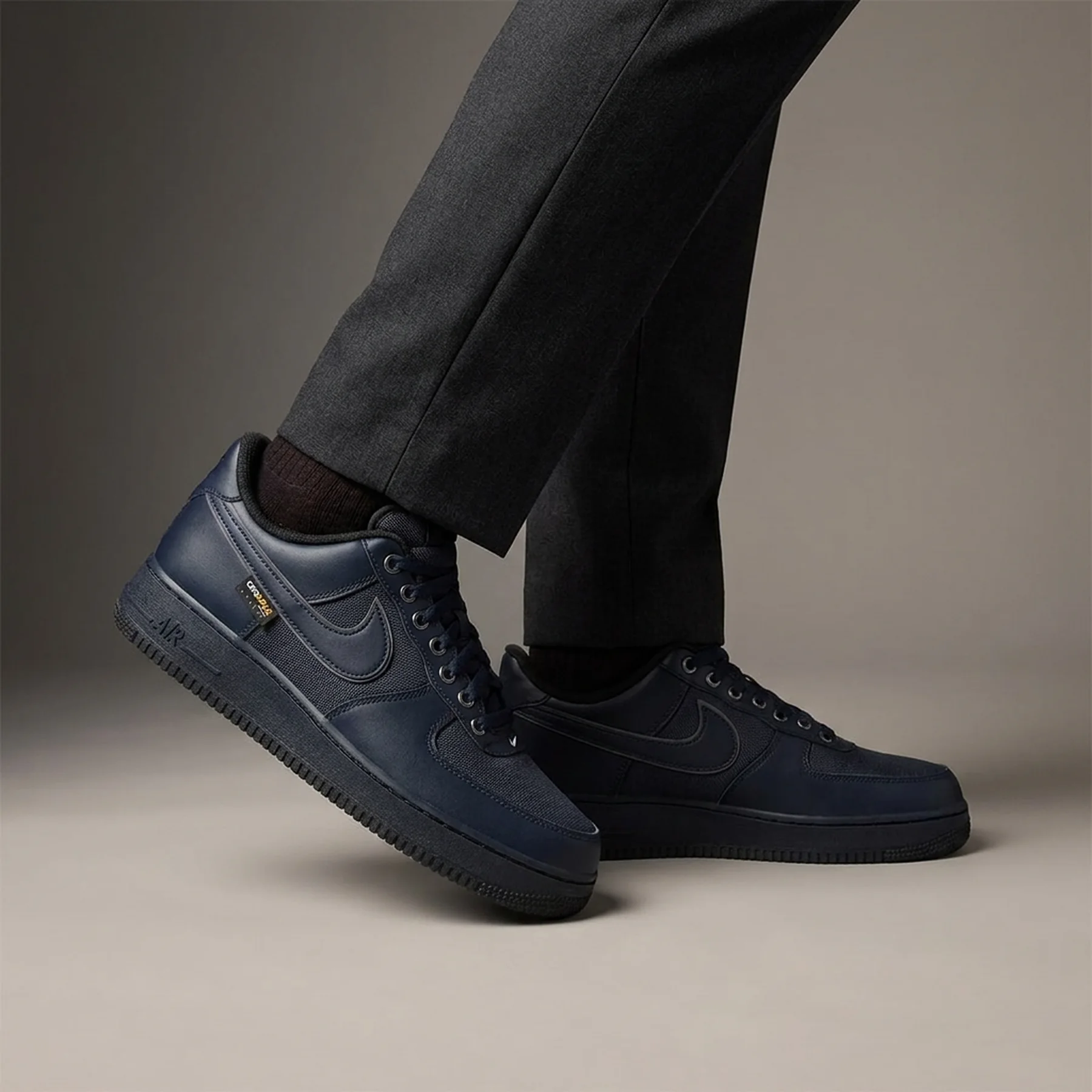 Кросівки чоловічі Nike Air Force 1 '07 Lv8 (IM6001-475)