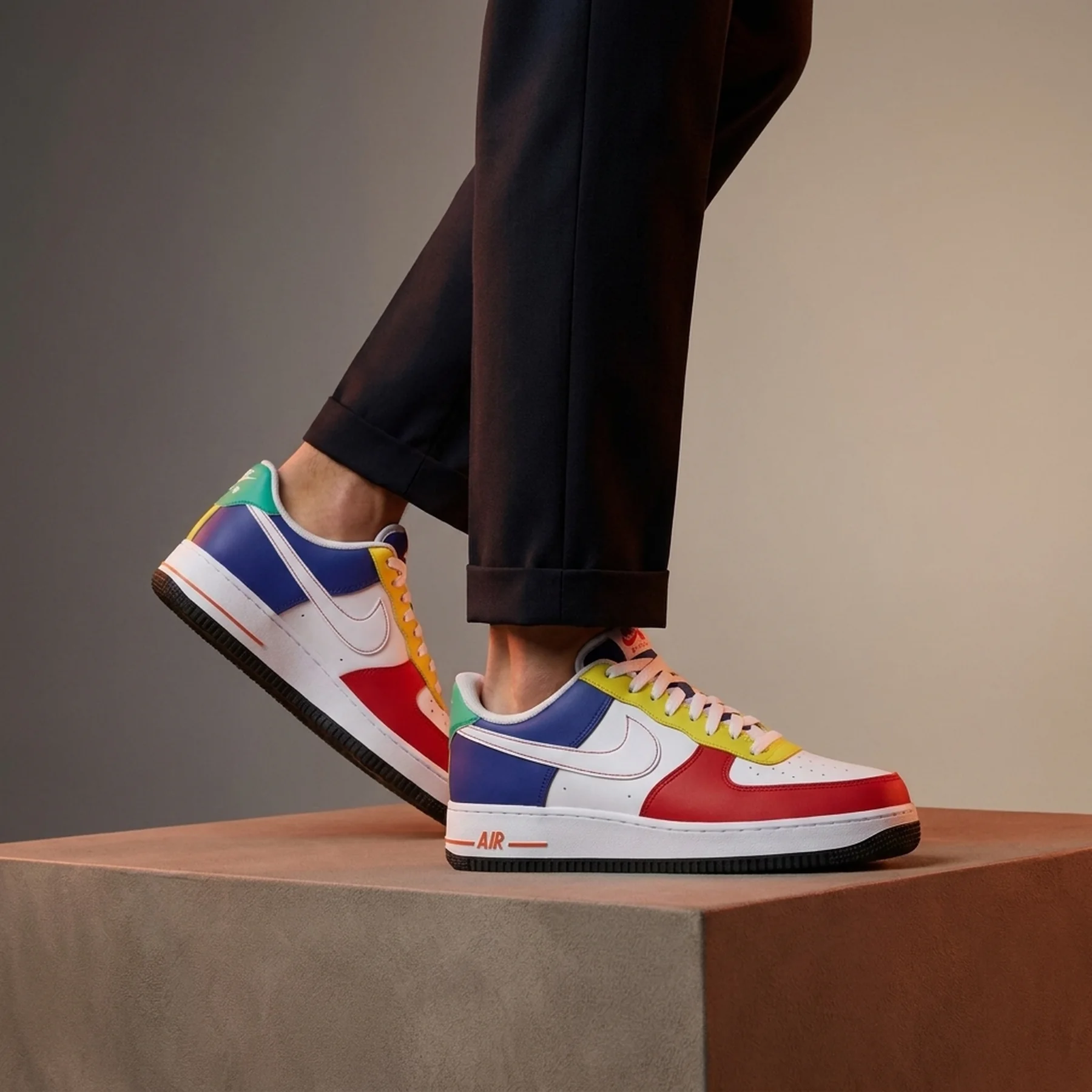 Кросівки чоловічі Nike Air Force 1 '07 Lv8, Multi (FN6840-657)