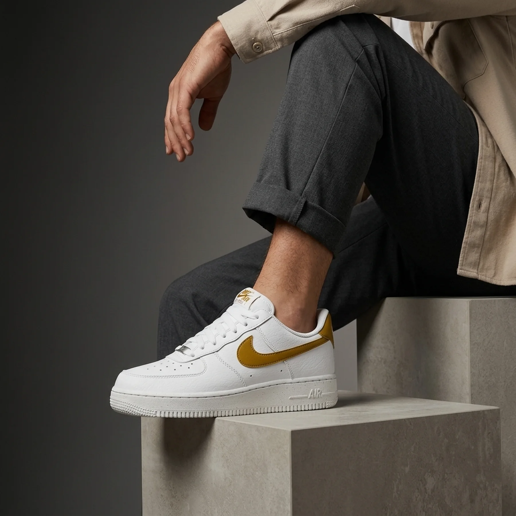 Кросівки чоловічі Nike Air Force 1 07 Se (DV3808-101)