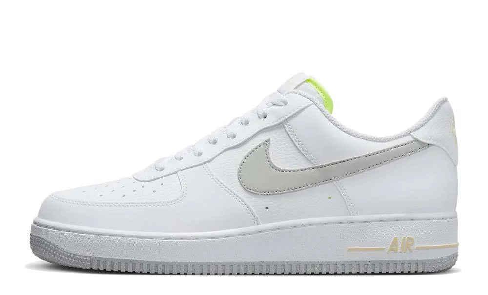 Кросівки чоловічі Nike Air Force 1 (FJ4825-100)