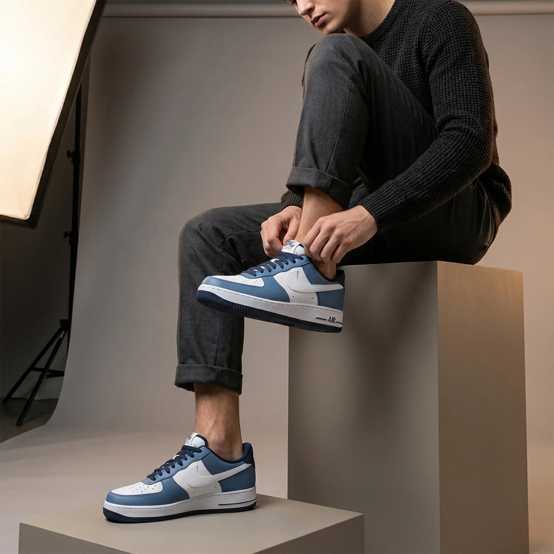Кросівки чоловічі Nike Air Force 1 Low 07 (FQ8825-100)