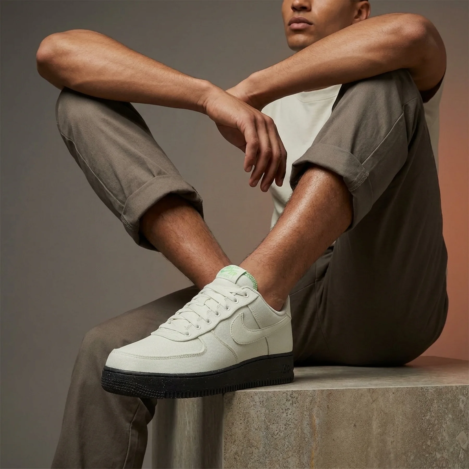 Кросівки чоловічі Nike Air Force 1 Low Sustainable (FJ4160-002)