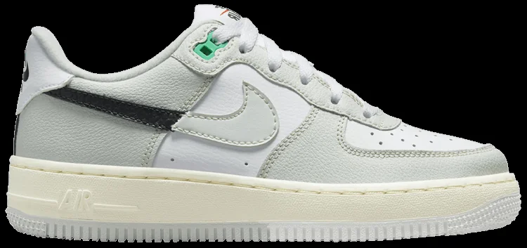 Кросівки чоловічі Nike Air Force 1 LV8 2 'Split – Light Silver'
