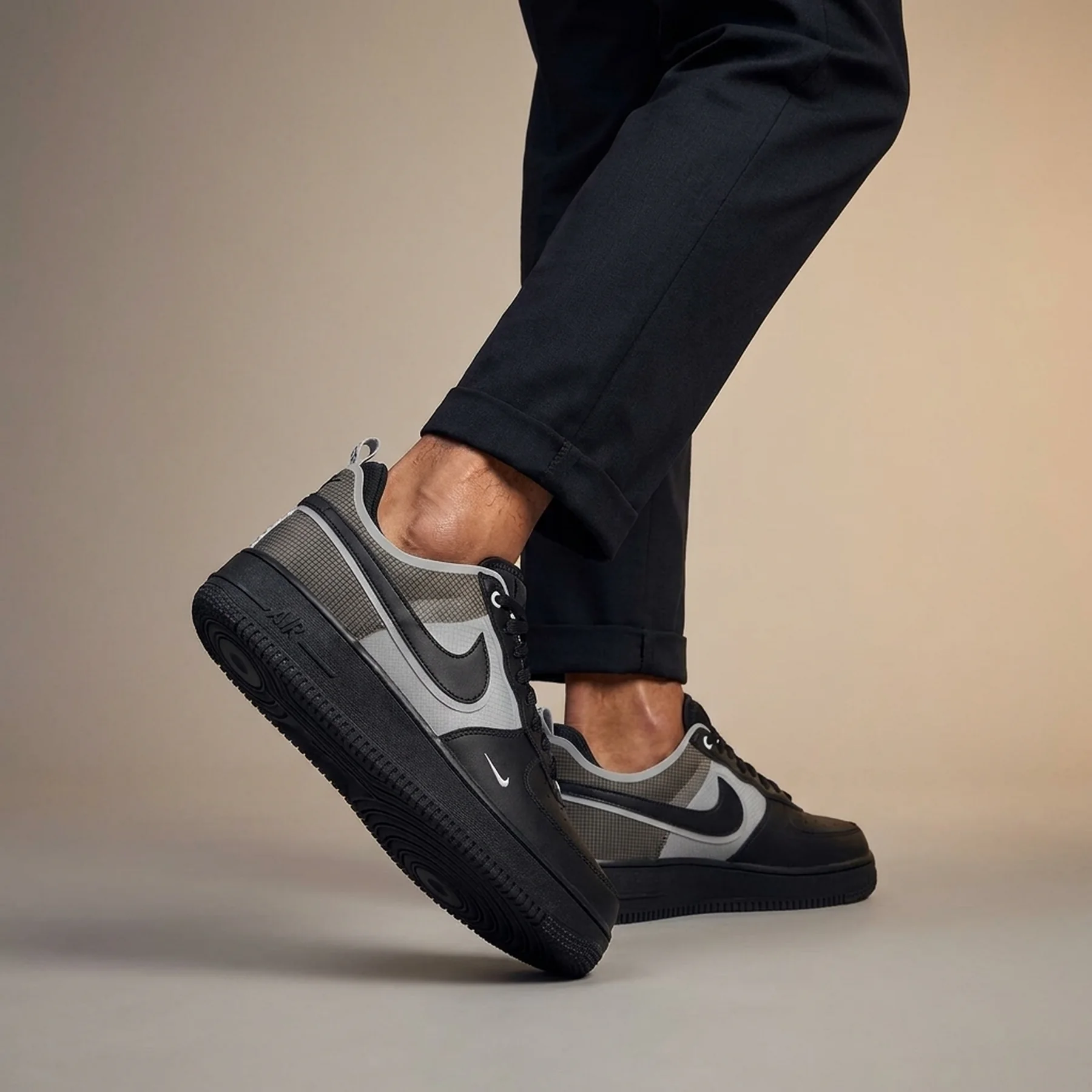 Кросівки чоловічі Nike Air Force 1 React (DM0573-002)