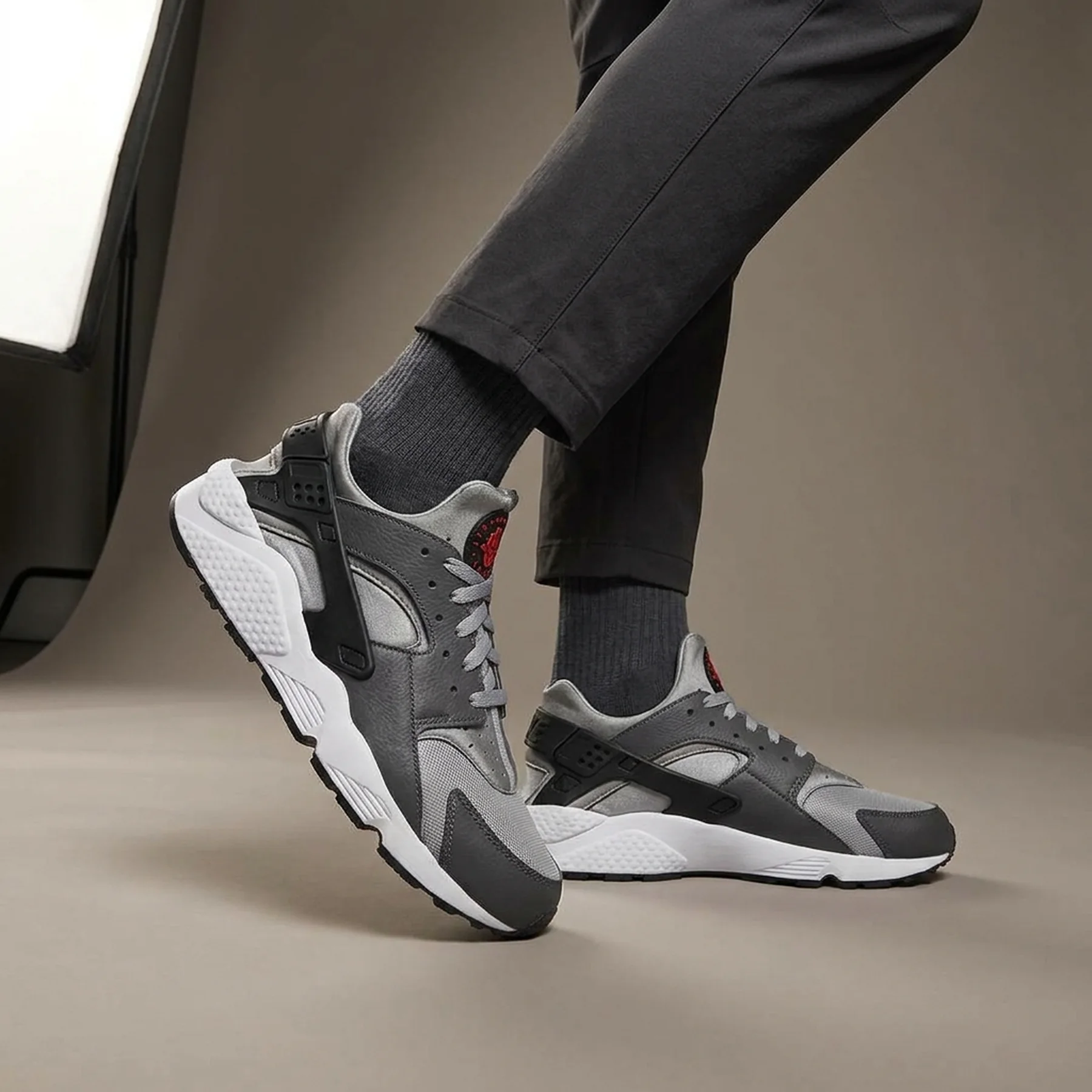 Кросівки чоловічі Nike Air Huarache (DV3504-001)