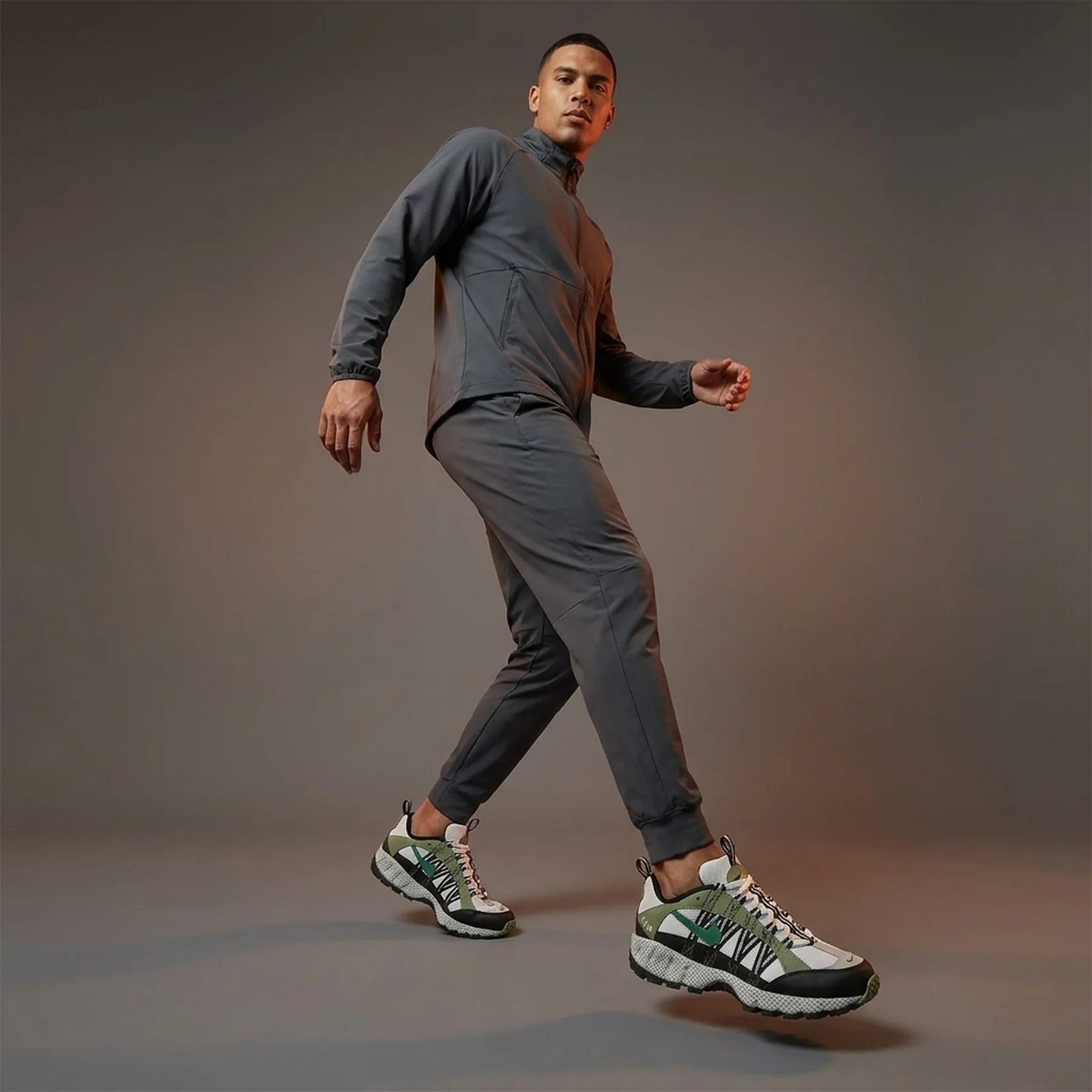 Кросівки чоловічі Nike Air Humara Shoes White/Olive (FJ7098-301)